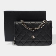 CHANEL Wallet on Chain Shoulder Bag Black