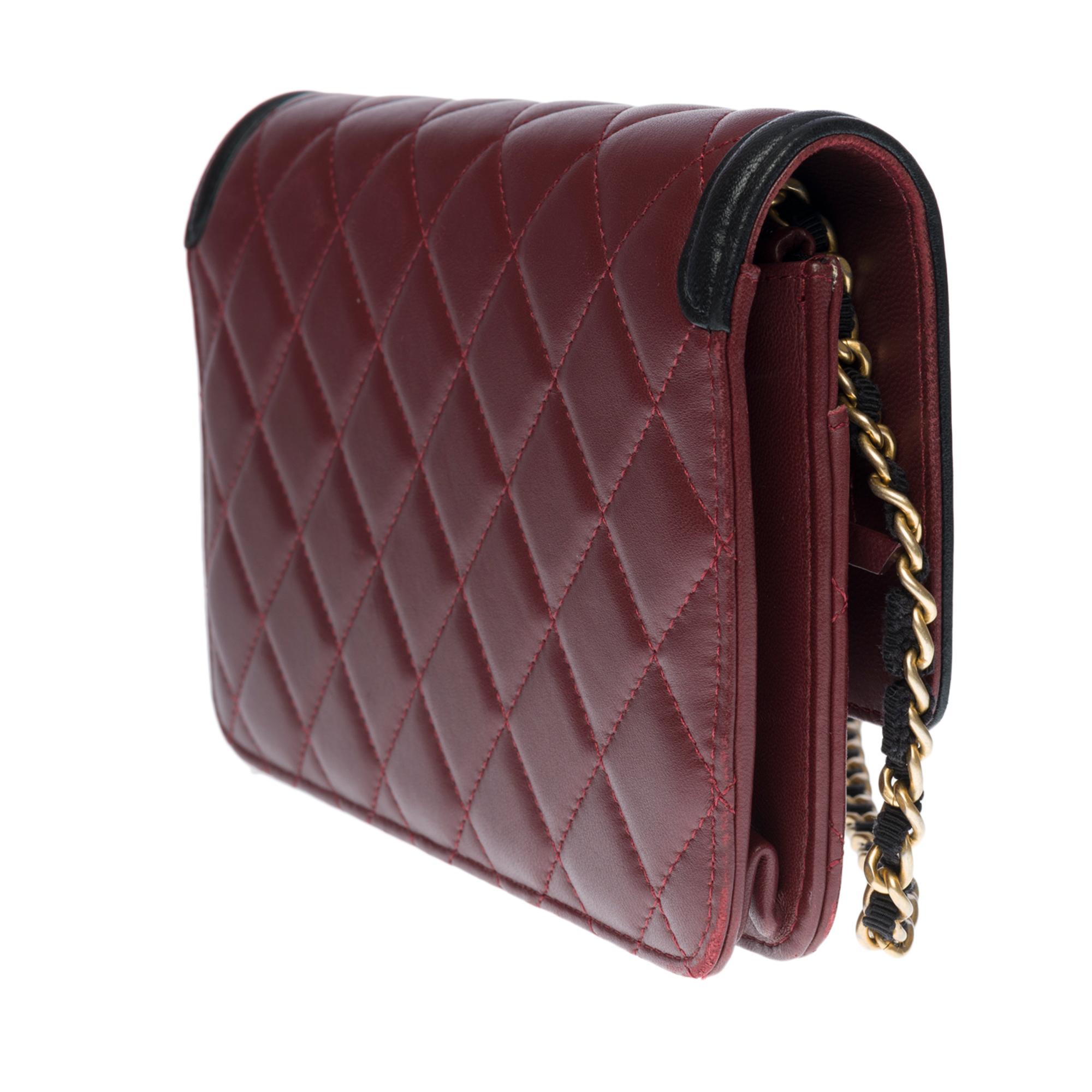 chanel burgundy wallet on chain