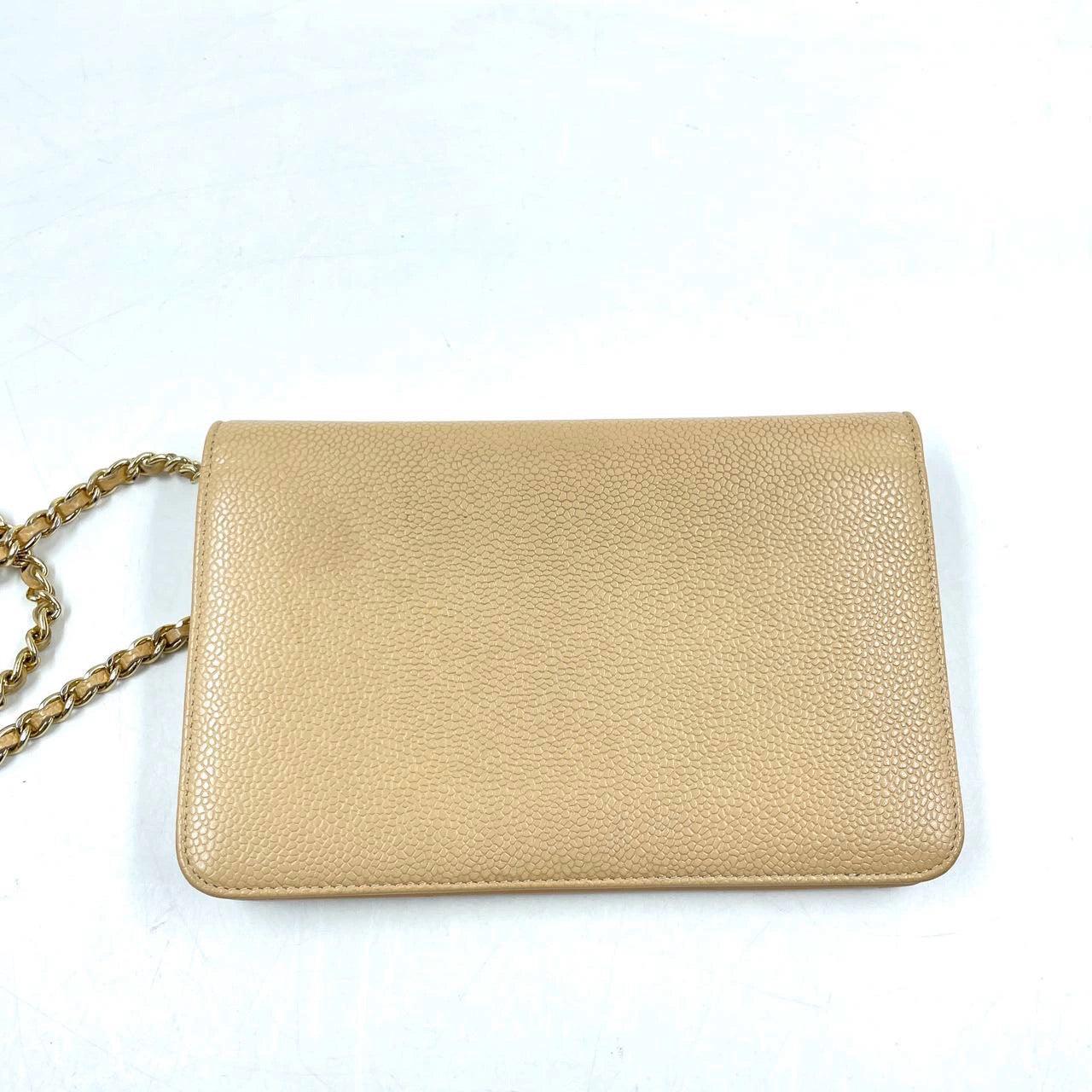Chanel Wallet on Chain WOC Double CC Beige Caviar Leather In Good Condition In AUBERVILLIERS, FR