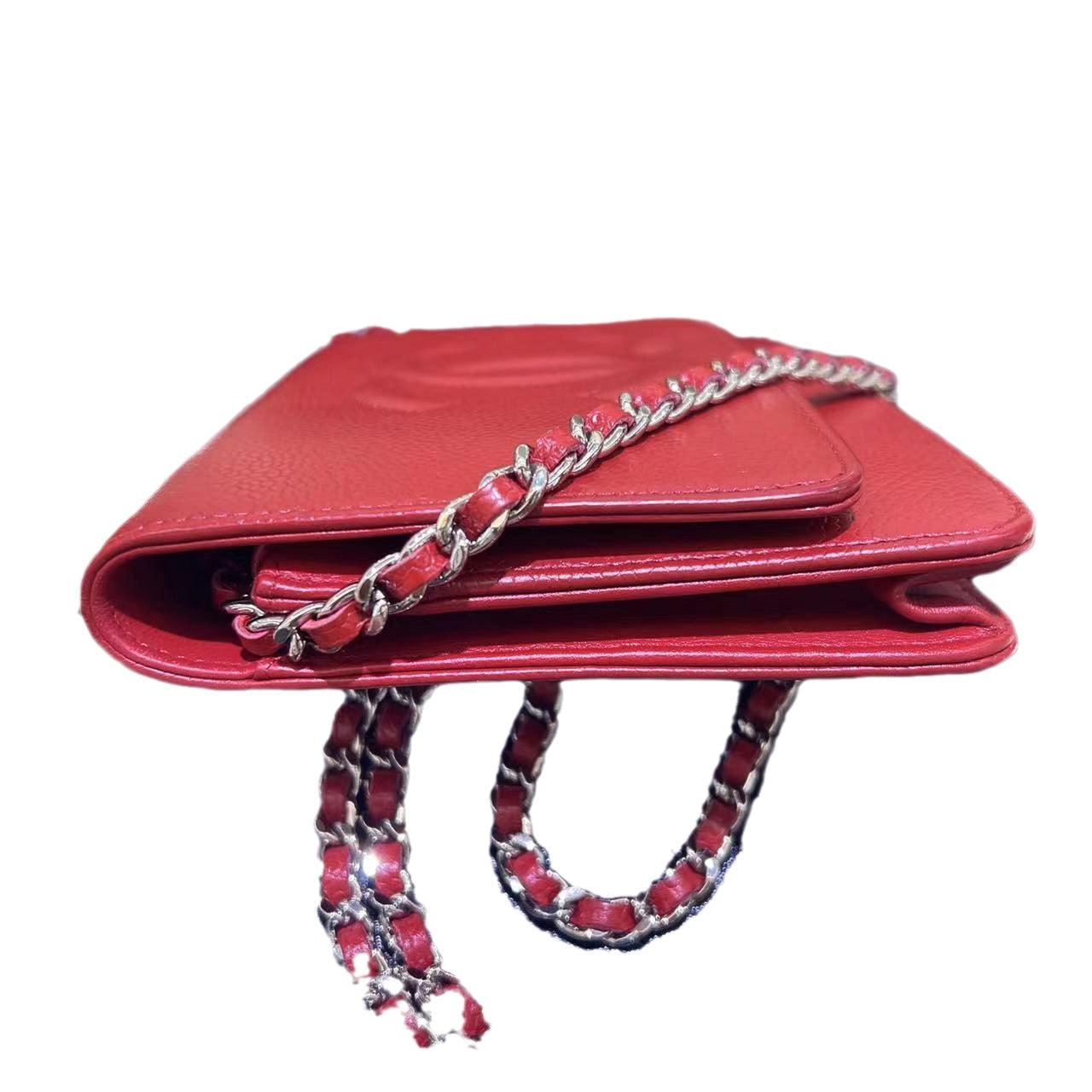 Chanel Wallet on Chain WOC Double CC Red Caviar Leather In Excellent Condition For Sale In AUBERVILLIERS, FR