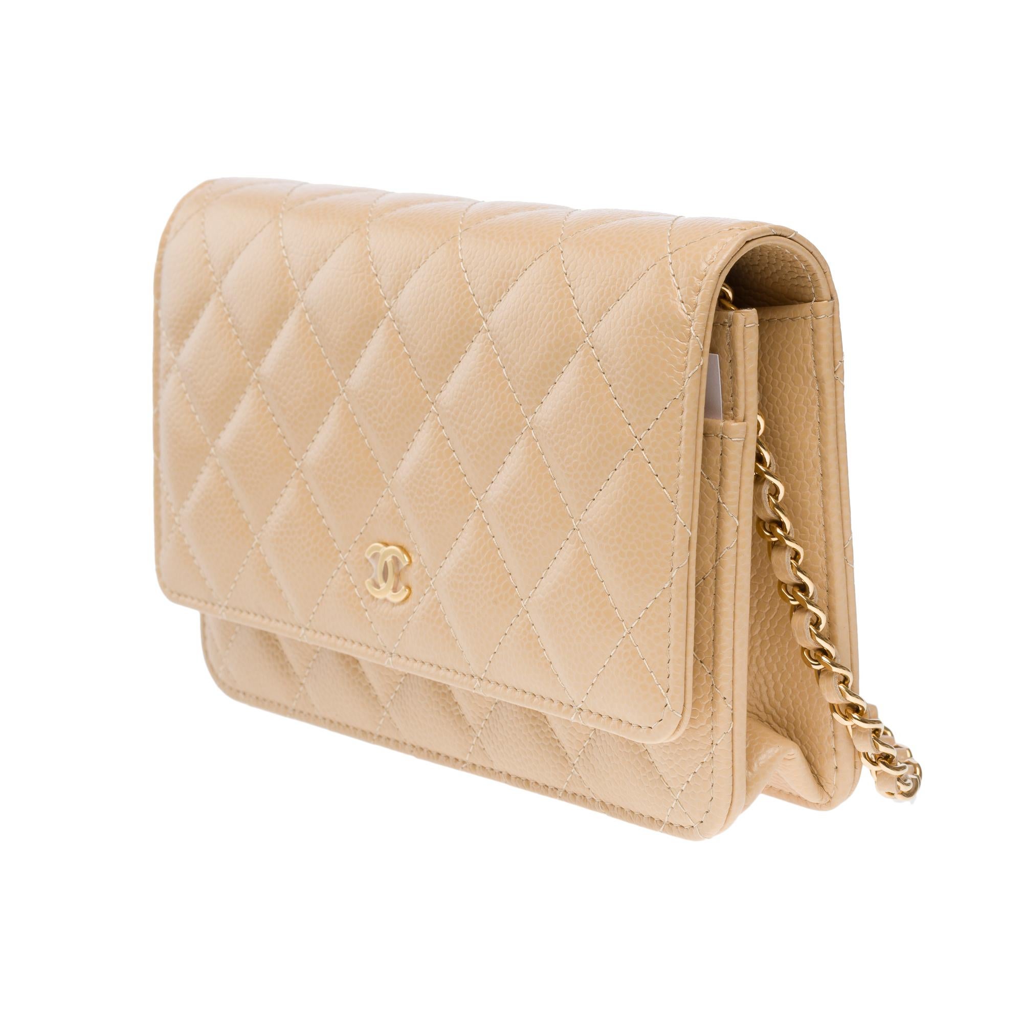 Chanel Wallet on Chain (WOC)  shoulder bag in Beige quilted Caviar leather, GHW For Sale 1