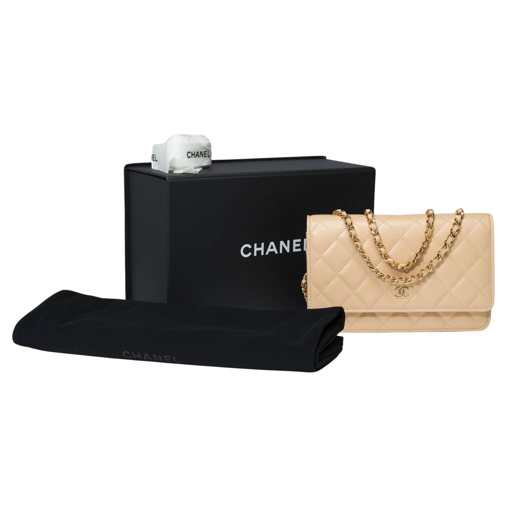 Chanel Wallet on Chain (WOC)  shoulder bag in Beige quilted Caviar leather, GHW For Sale
