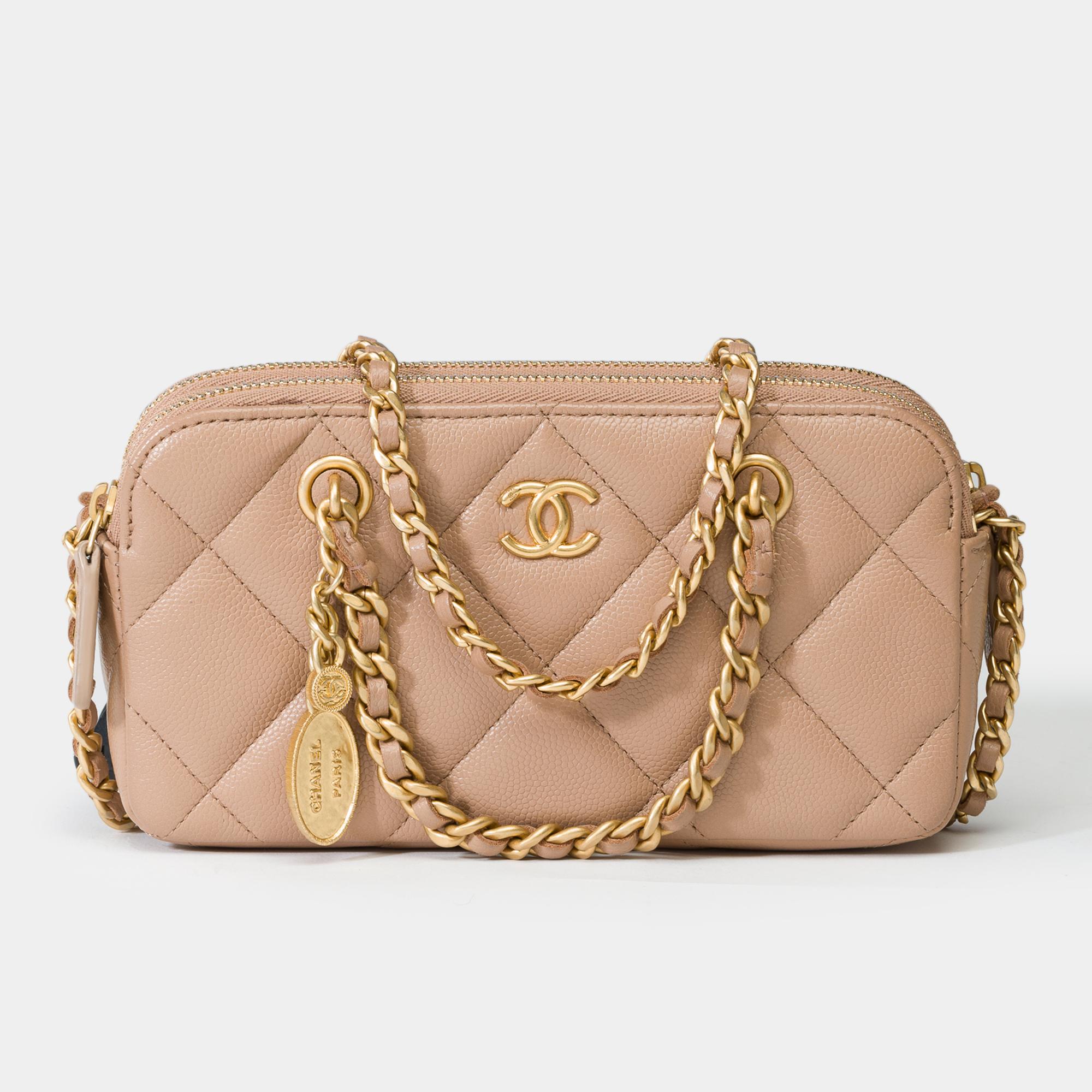 Chanel Wallet on Chain (WOC)  shoulder bag in Beige quilted Caviar leather, MGHW In Excellent Condition For Sale In Paris, IDF