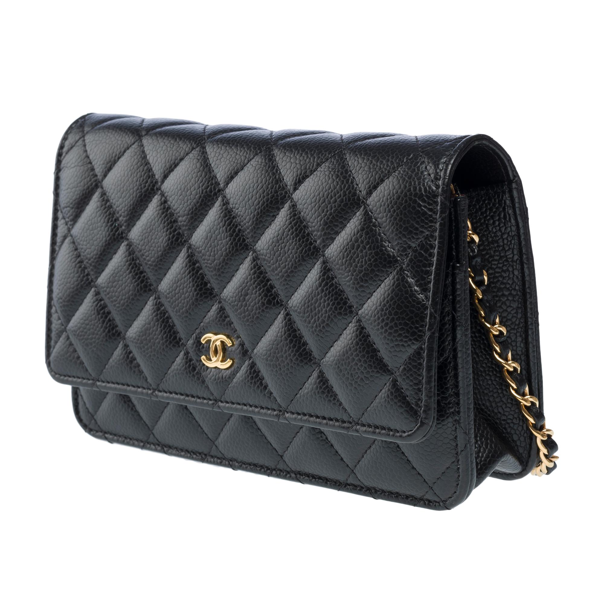 Chanel Wallet on Chain (WOC)  shoulder bag in black Caviar quilted leather, GHW For Sale 1