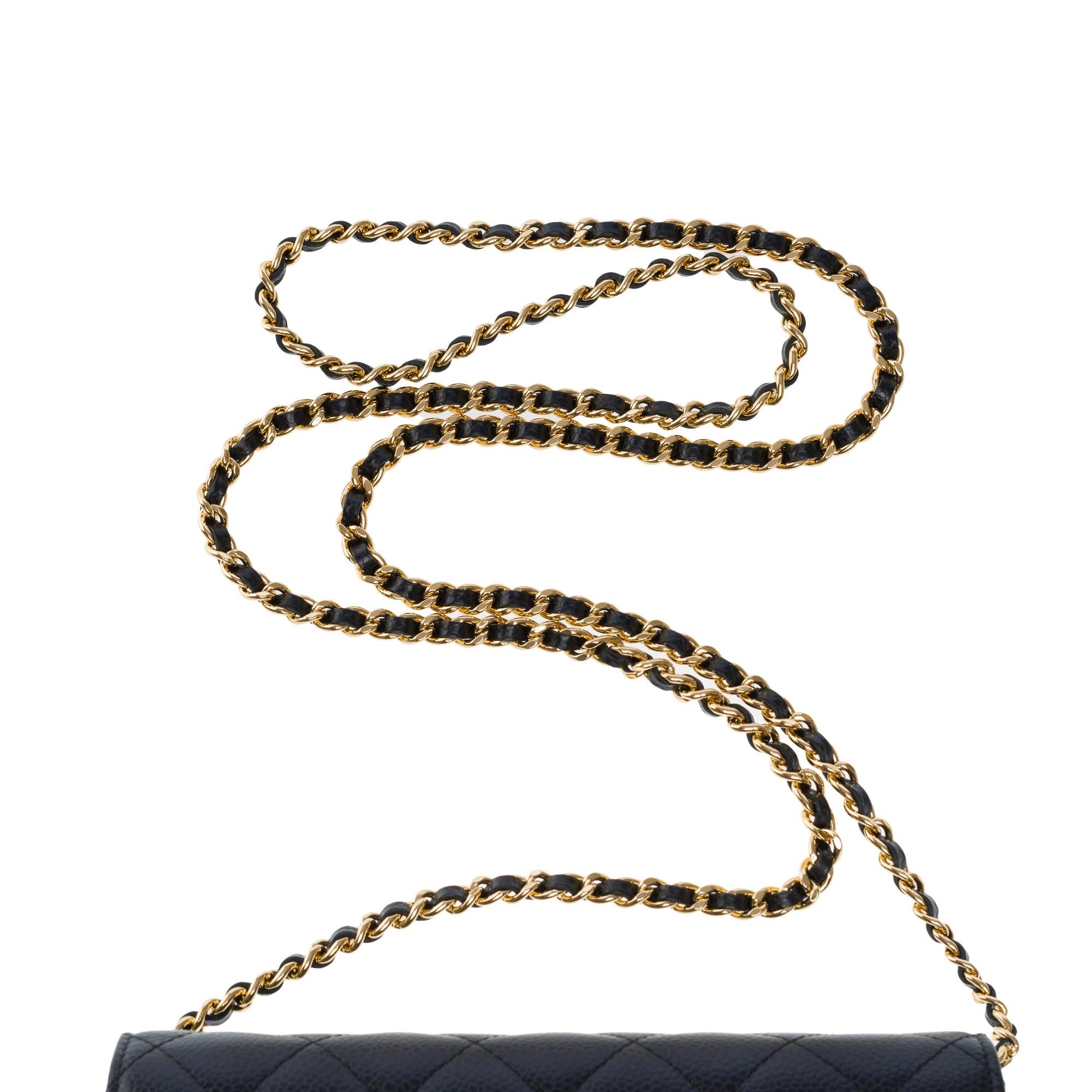 Portefeuille Chanel sur chaîne (WOC)  sac à bandoulière en cuir Caviar matelassé noir, GHW en vente 5