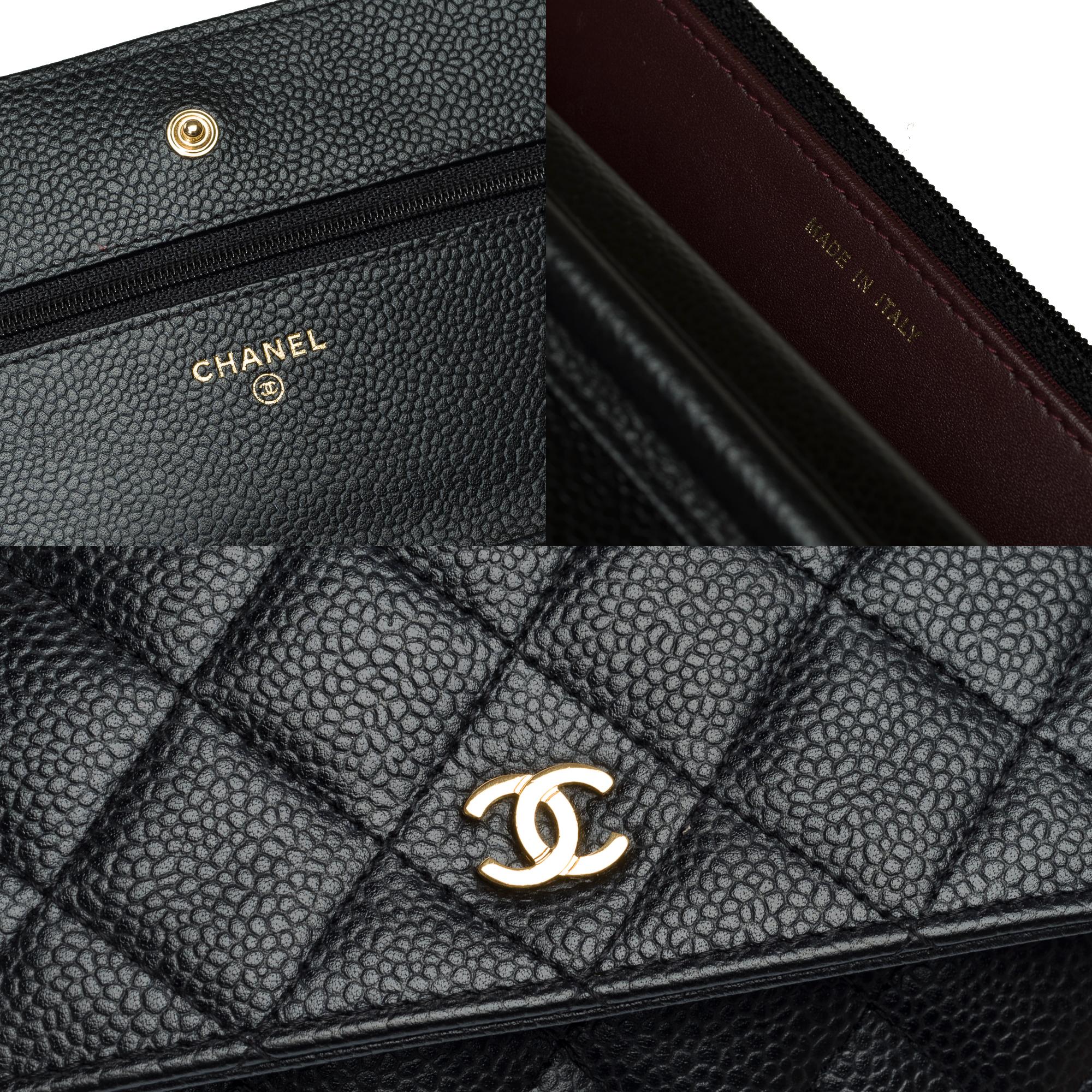 Portefeuille Chanel sur chaîne (WOC)  sac à bandoulière en cuir Caviar matelassé noir, GHW en vente 3