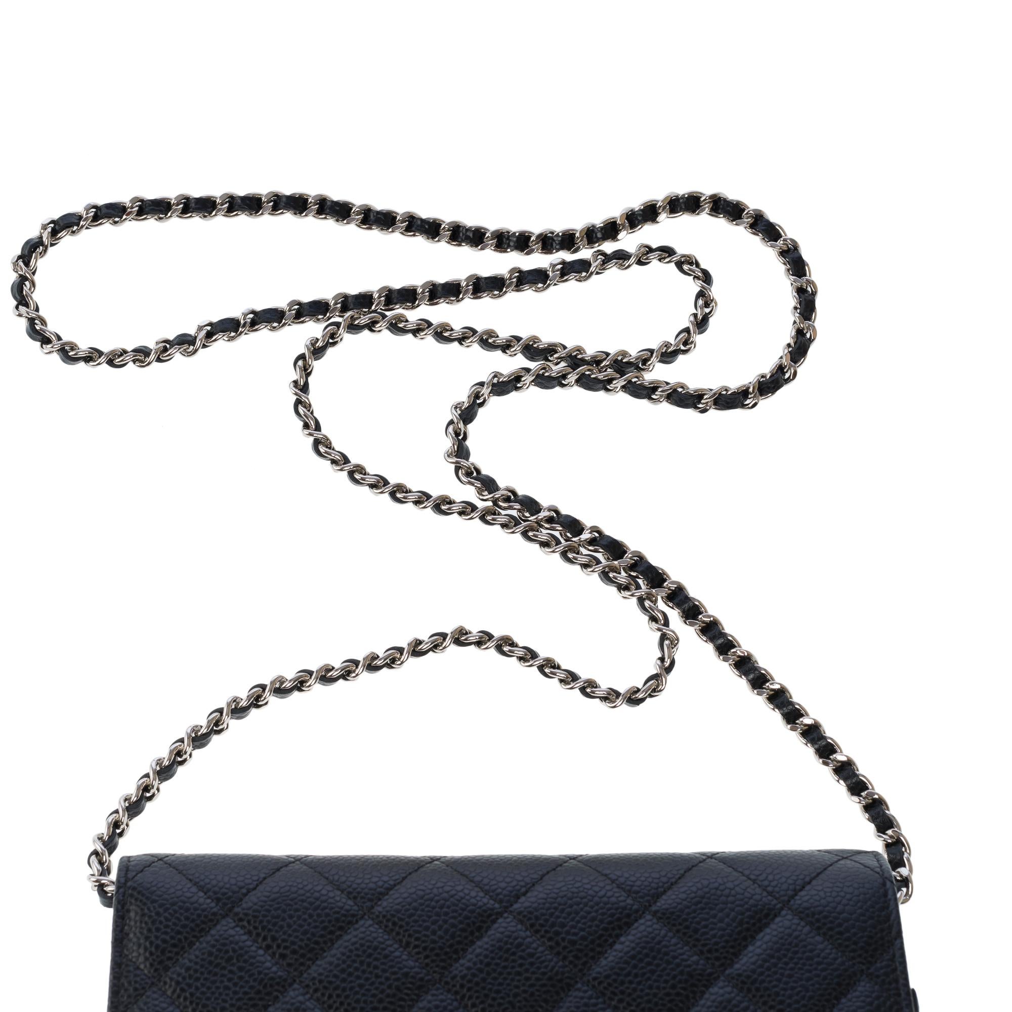 Portefeuille Chanel sur chaîne (WOC)  sac à bandoulière en cuir Caviar matelassé noir, SHW en vente 6