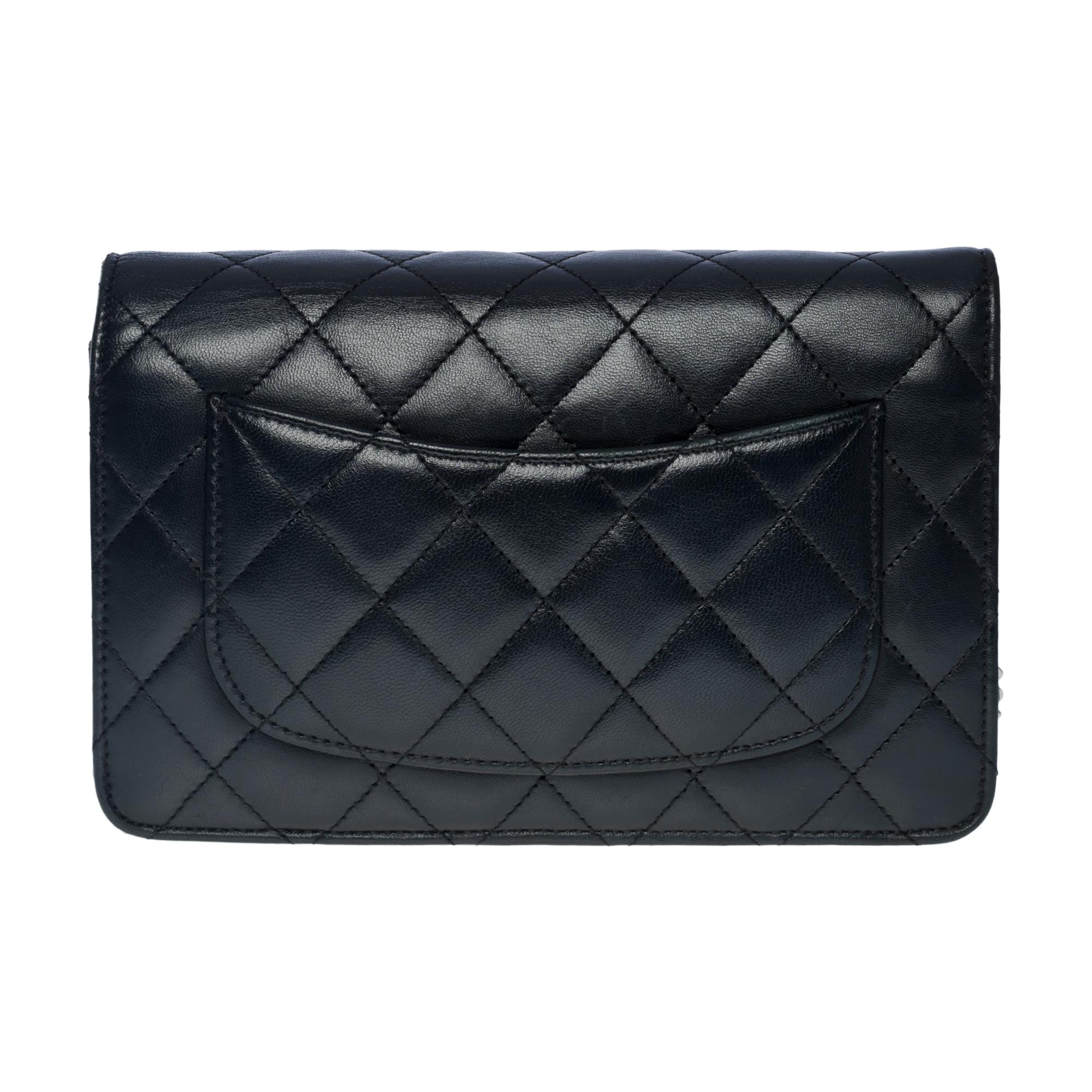 Chanel Wallet on Chain (WOC)  shoulder bag in black quilted lamb leather, SHW In Excellent Condition In Paris, IDF