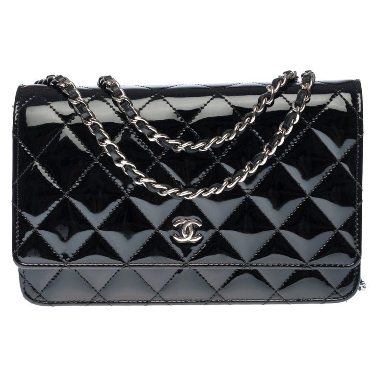 Chanel Wallet on Chain (WOC) shoulder bag in black quilted patent leather,  SHW at 1stDibs