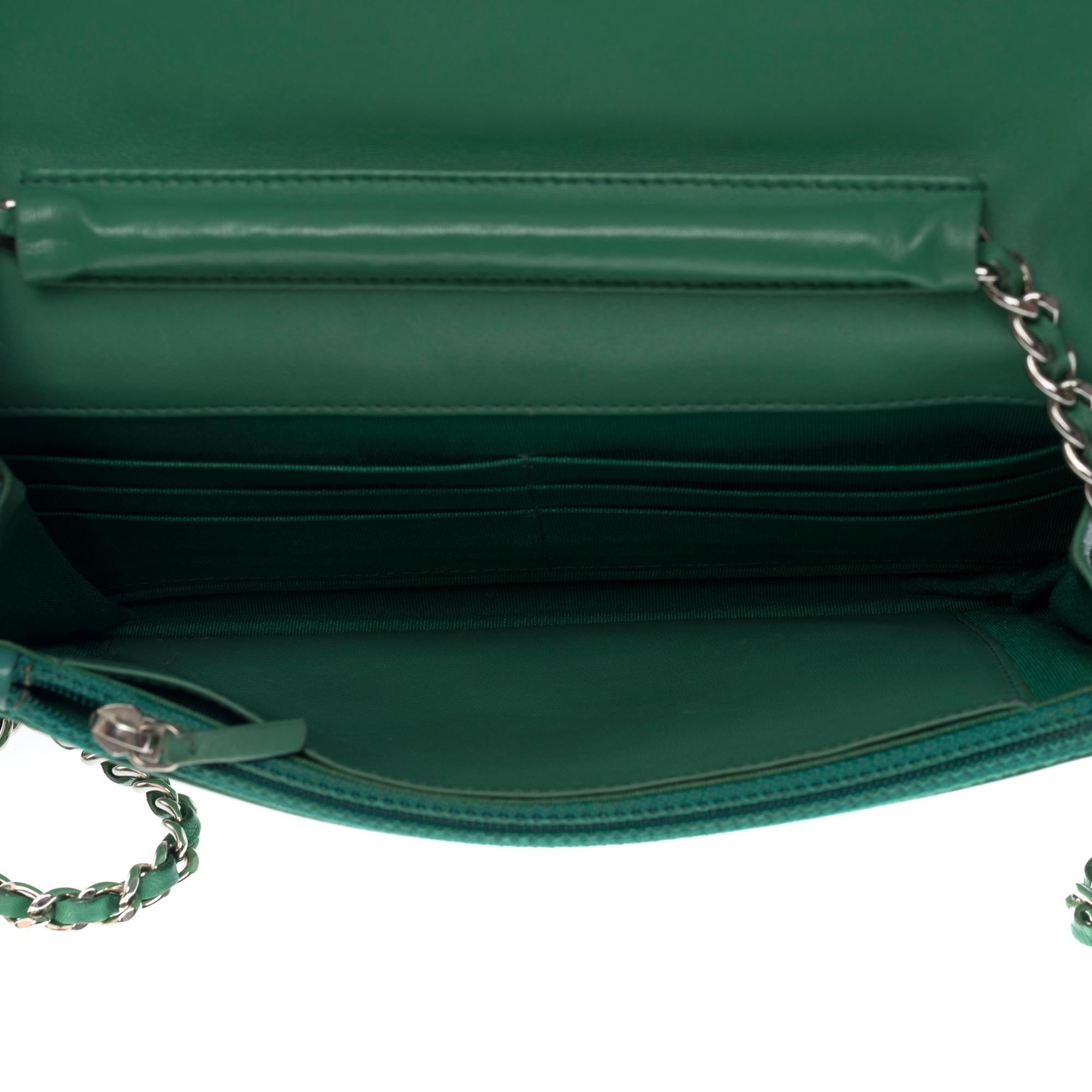 Chanel Wallet on Chain (WOC)  shoulder bag in green quilted lamb leather, SHW 3