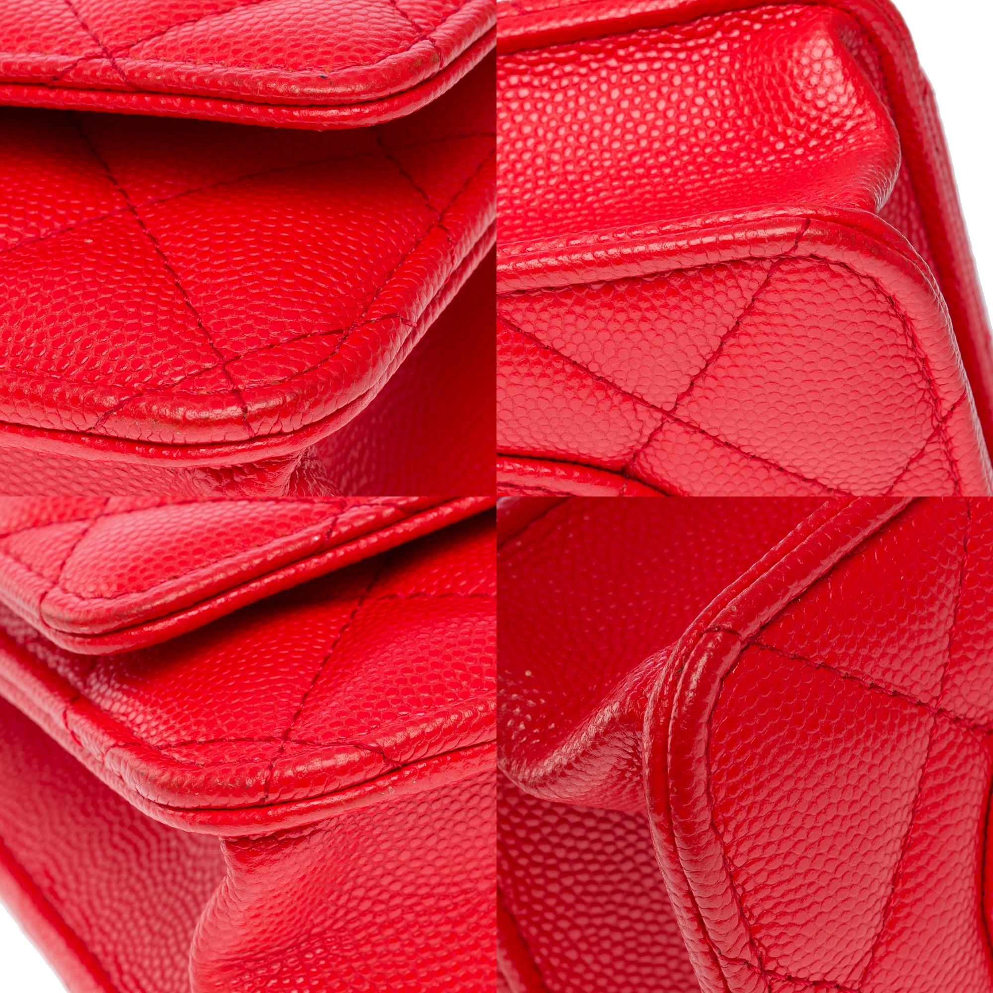 Chanel Wallet on Chain (WOC)  shoulder bag in Red quilted Caviar leather, GHW For Sale 8