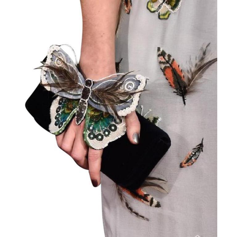 This item will ship immediately!!
Previously owned.
Date/style Code: 21357069
Made In: Italy
Measurements: Length: 8.5