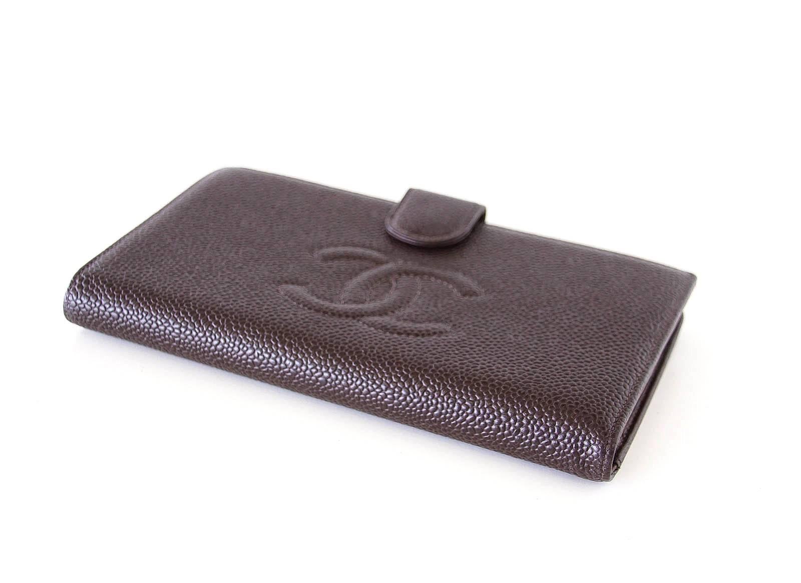 Women's Chanel Wallet Vintage Brown Long Bifold Subtle CC Logo Caviar Leather