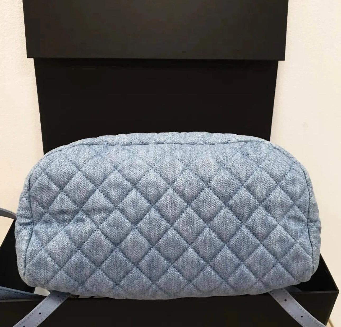 Chanel Washed Denim Quilted Large Urban Spirit Backpack  In Excellent Condition In Krakow, PL