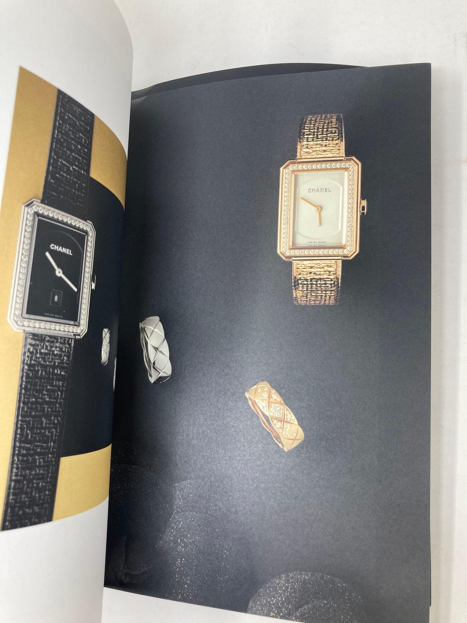 CHANEL Watch and Fine Jewelry Hardcover-Lookbook 2017 im Angebot 4