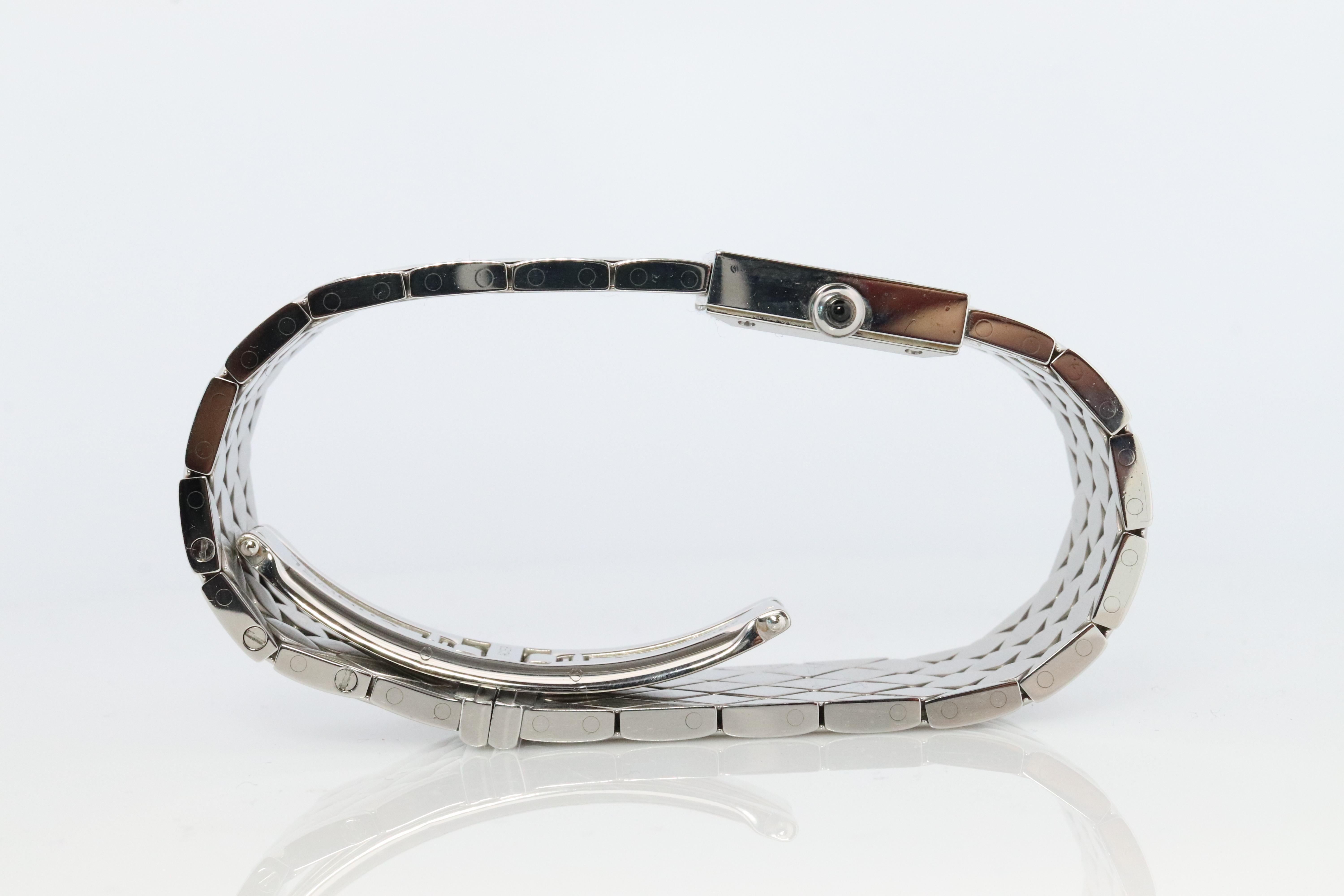 Chanel Uhr. Genuine Matelasse Damen Quarz-Armbanduhr Gestepptes Armband 1