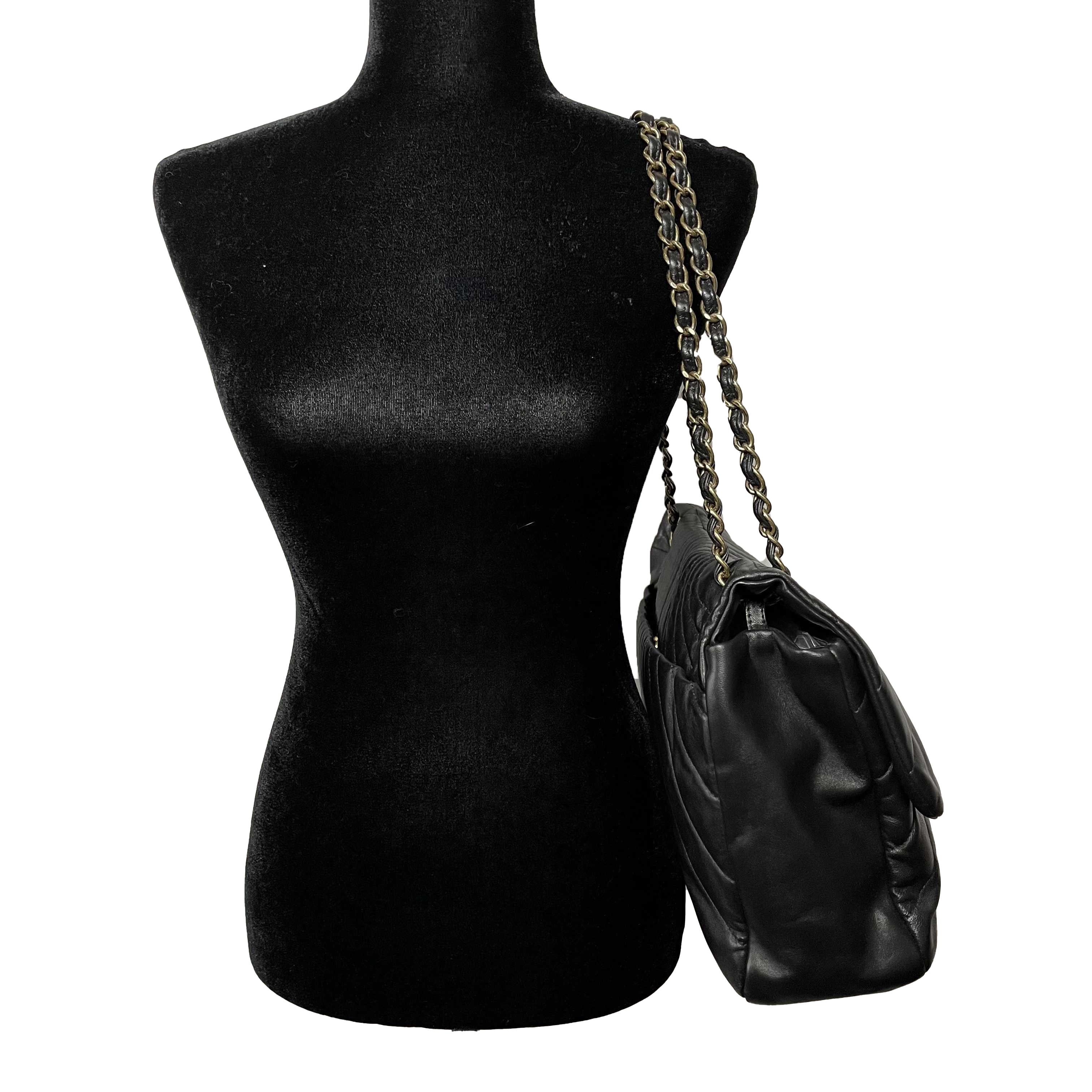 CHANEL Wave Quilted Black Calfskin Leather Maxi Flap Gold-tone Shoulder Bag 2