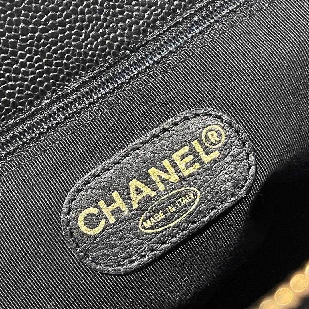 Borsa Chanel Weekender in vendita 4