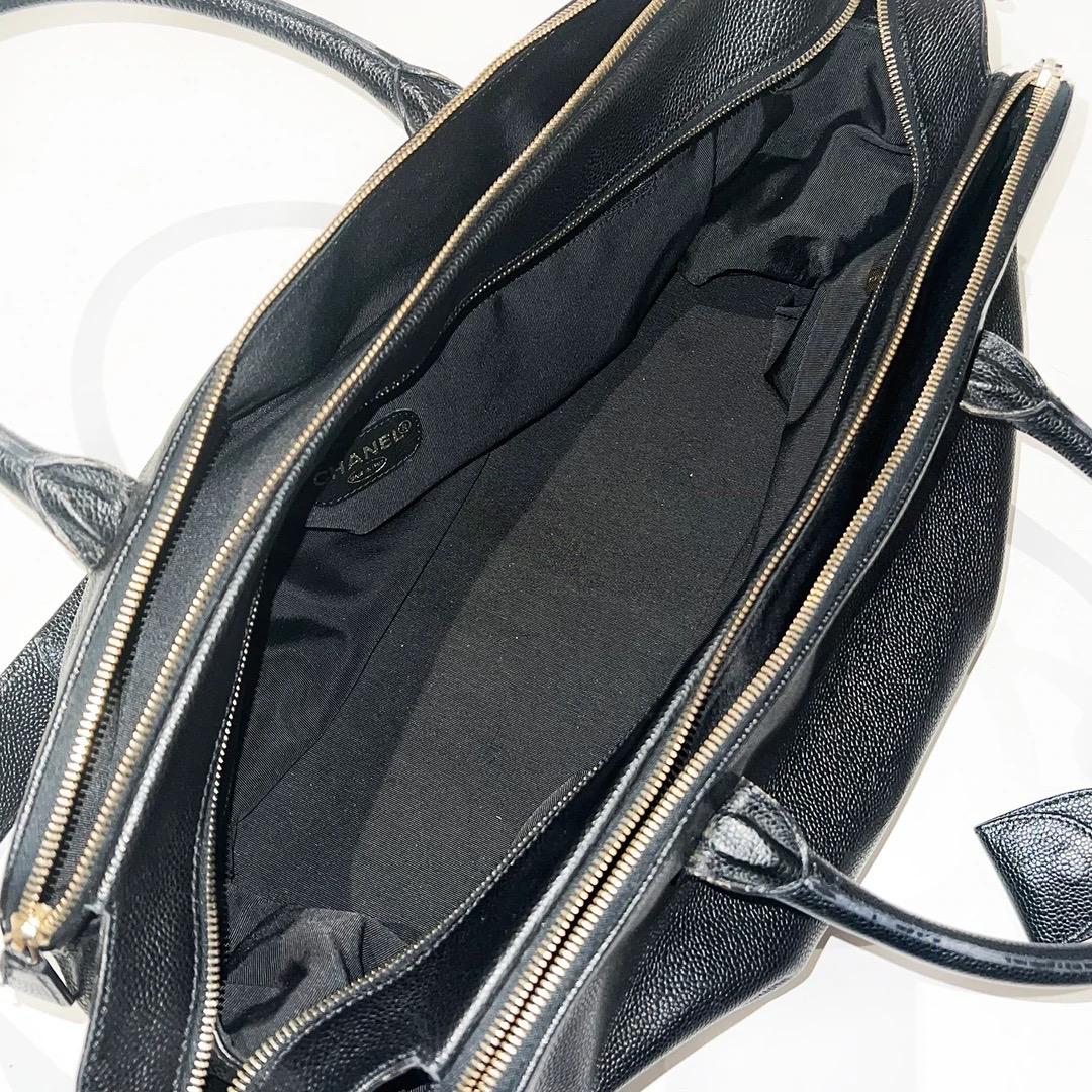 Borsa Chanel Weekender in vendita 3