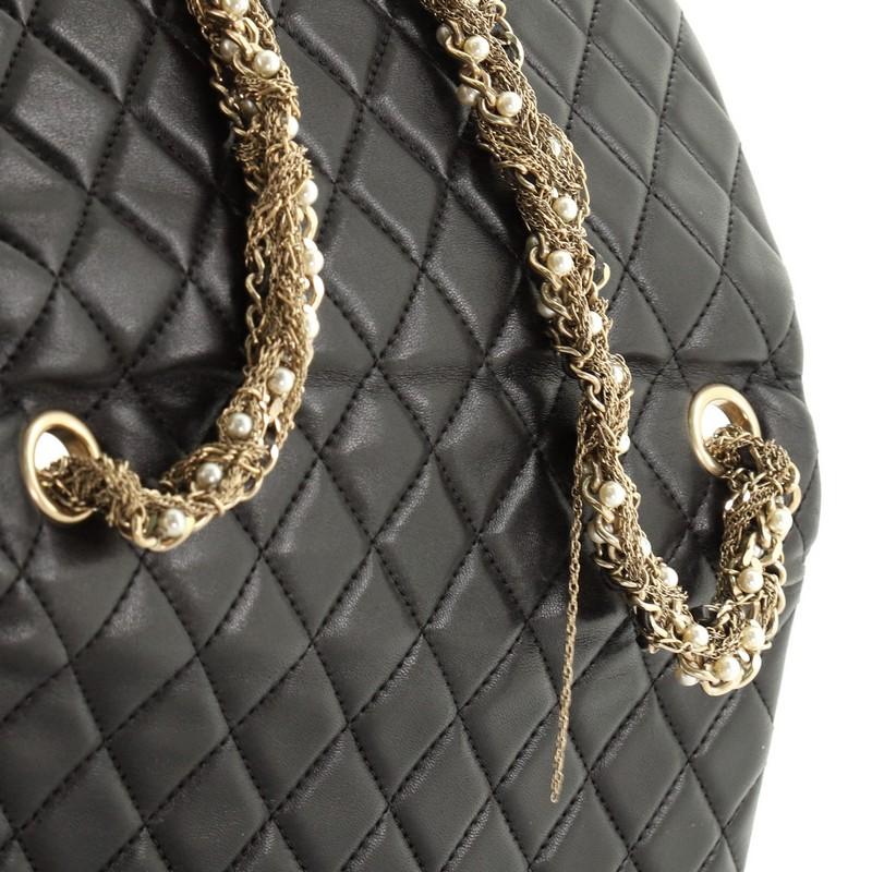 Chanel  Westminster Tangled Pearl Chain Flap Bag Quilted Lambskin Medium In Good Condition In NY, NY