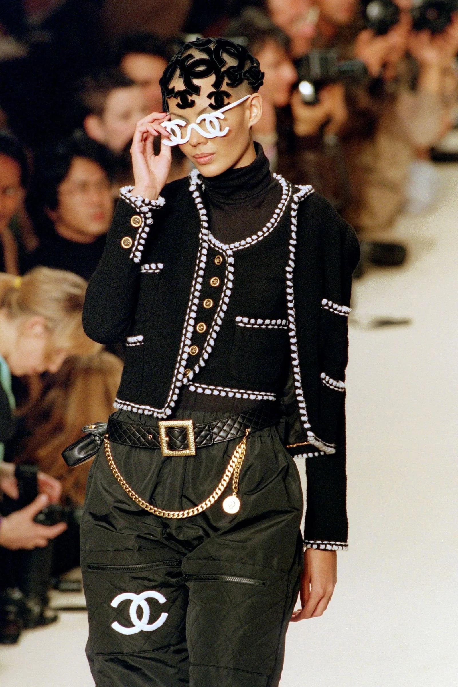 Gray Chanel White 1994 Runway Karl Lagerfeld CC Logo Iconic Rare Sunglasses For Sale