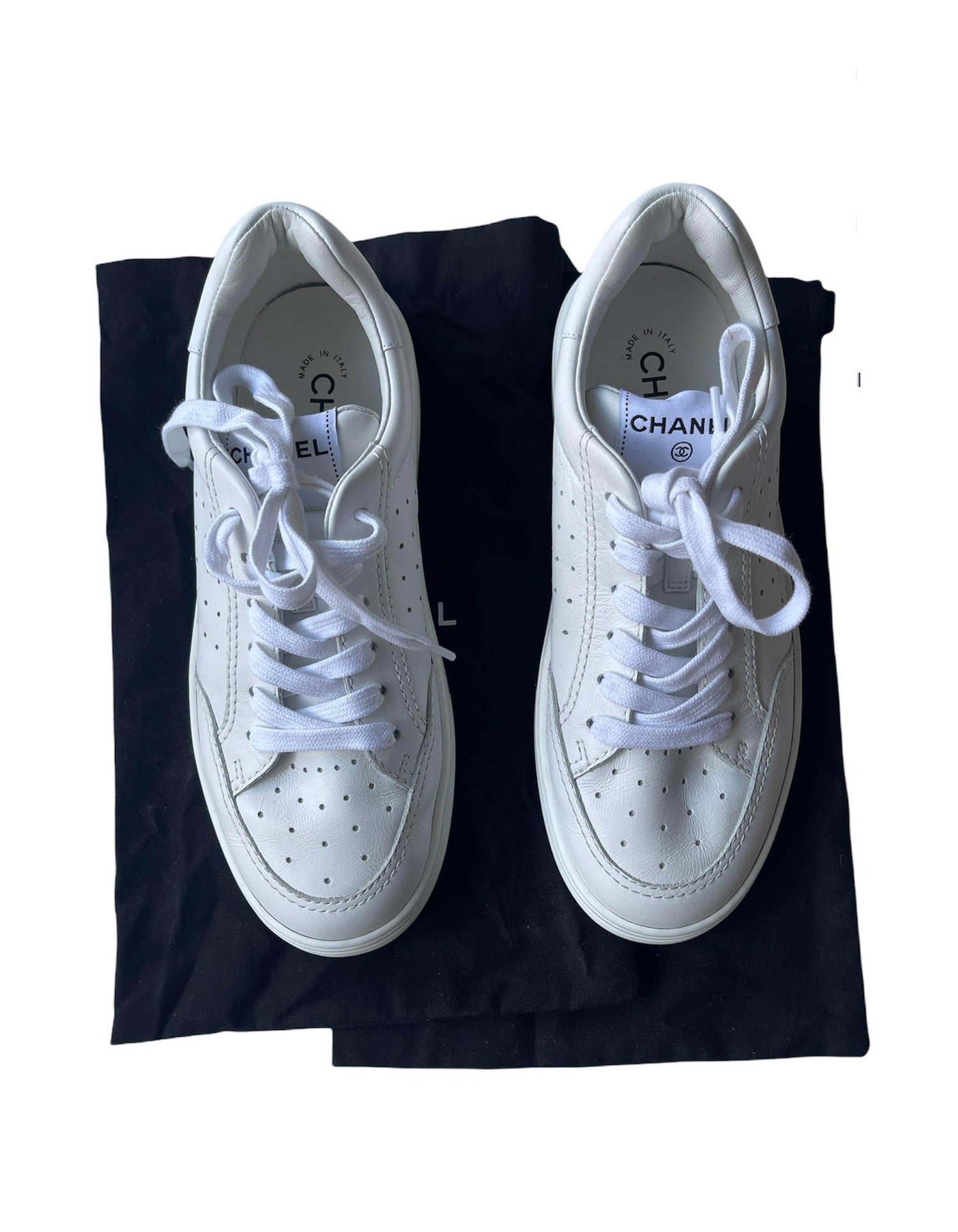 Chanel White 2021 CHA NEL Logo Tennis Sneakers sz 38 For Sale at 1stDibs