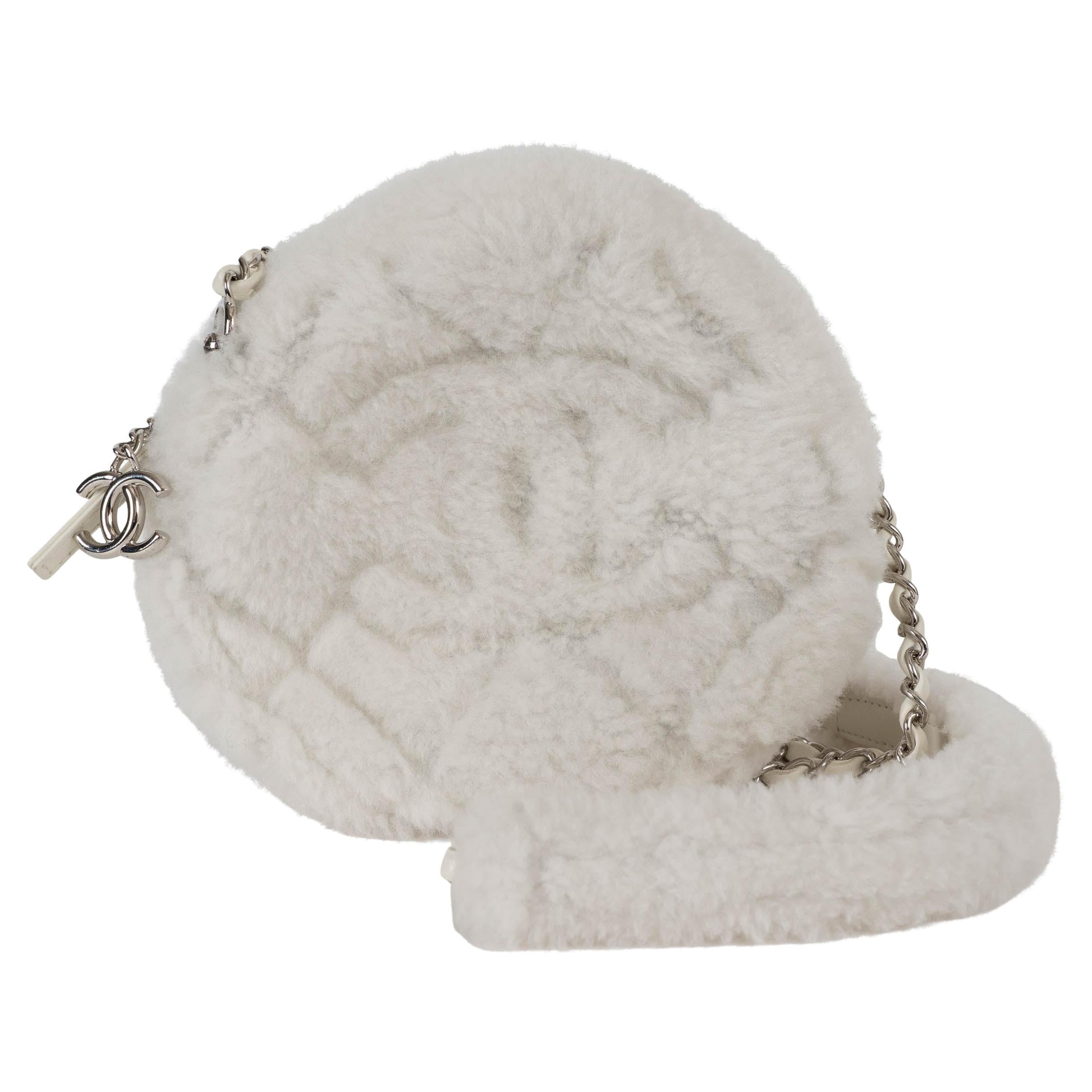 CHANEL blanc 23N COCO NEIGE SHEARLING Sacoche pour appareil photo