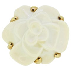 Chanel White Agate Camélia Ring