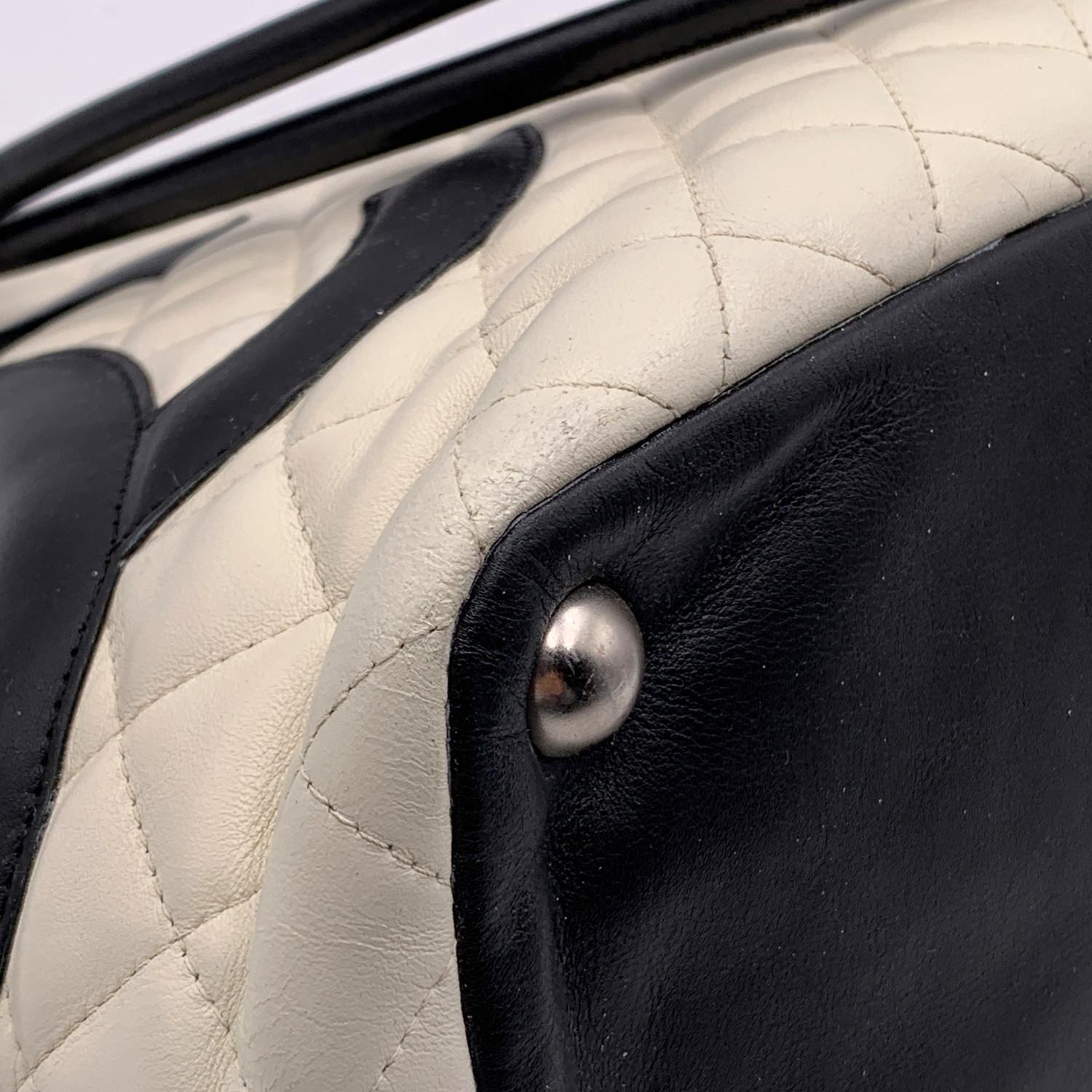 Chanel White and Black Quilted Leather Cambon Ligne Tote Bag In Excellent Condition In Rome, Rome