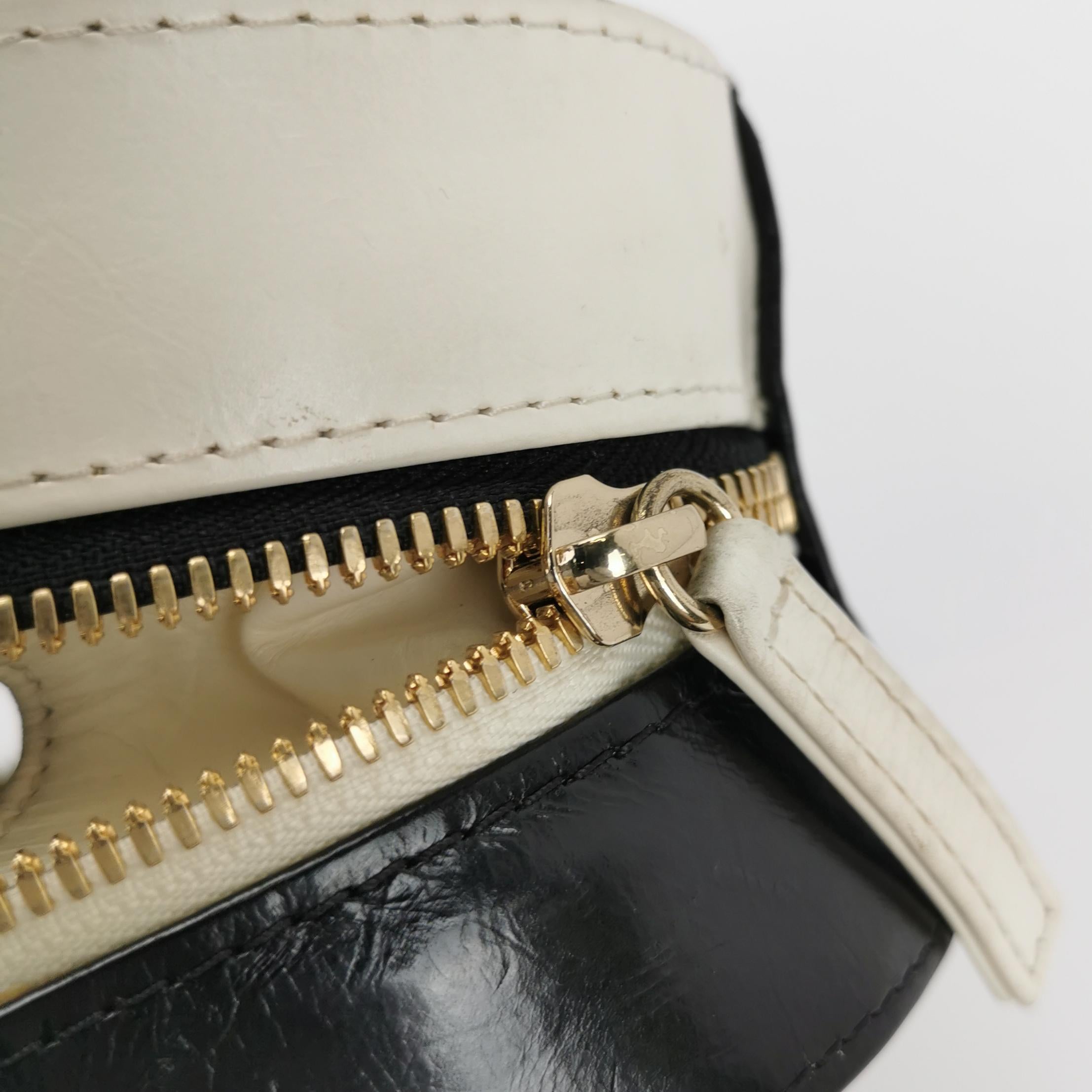 Chanel White and Black Small Crumpled Calfskin Vanity Case Crossbody Bag 6