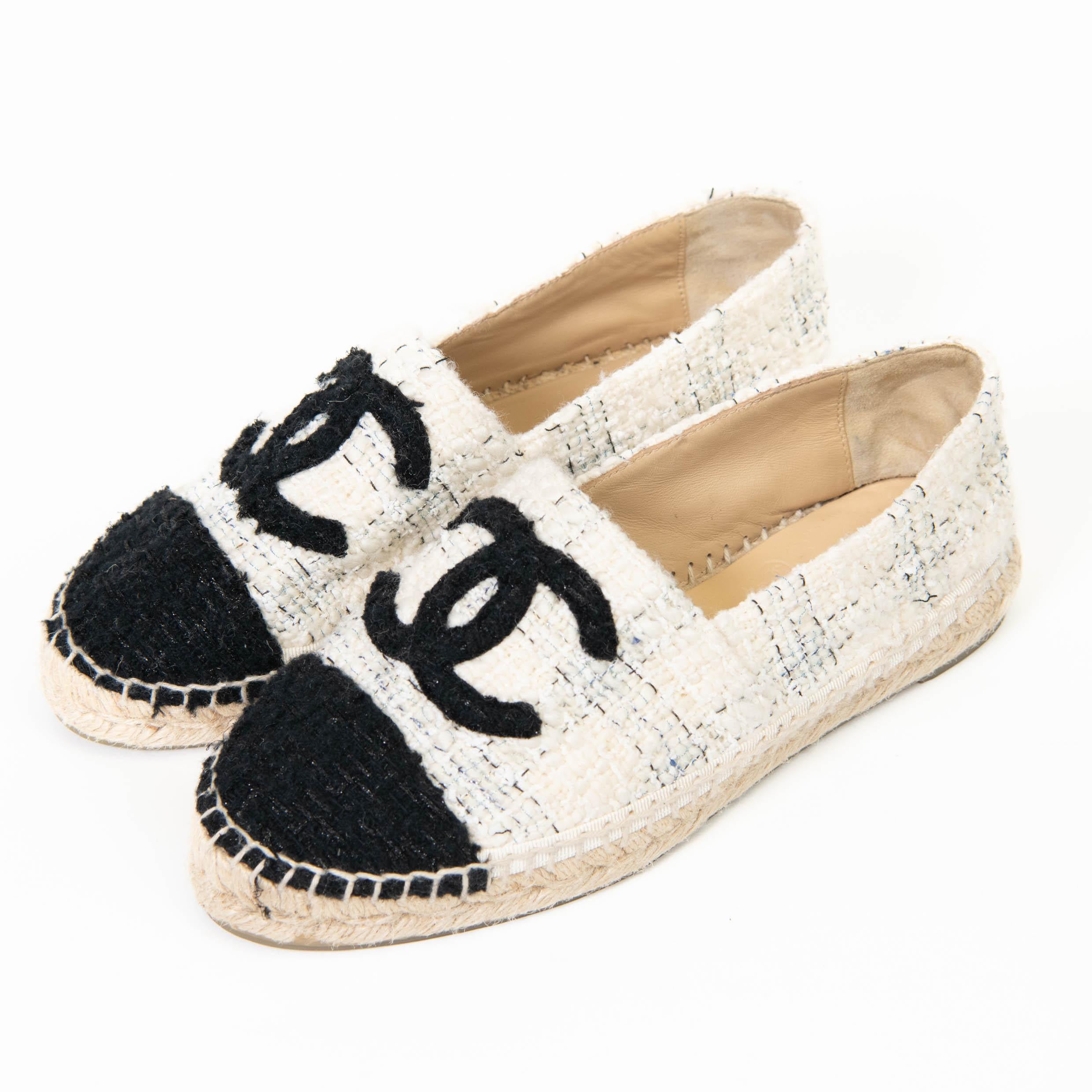 Chanel White and Black Tweed CC Espadrilles Size 37 3