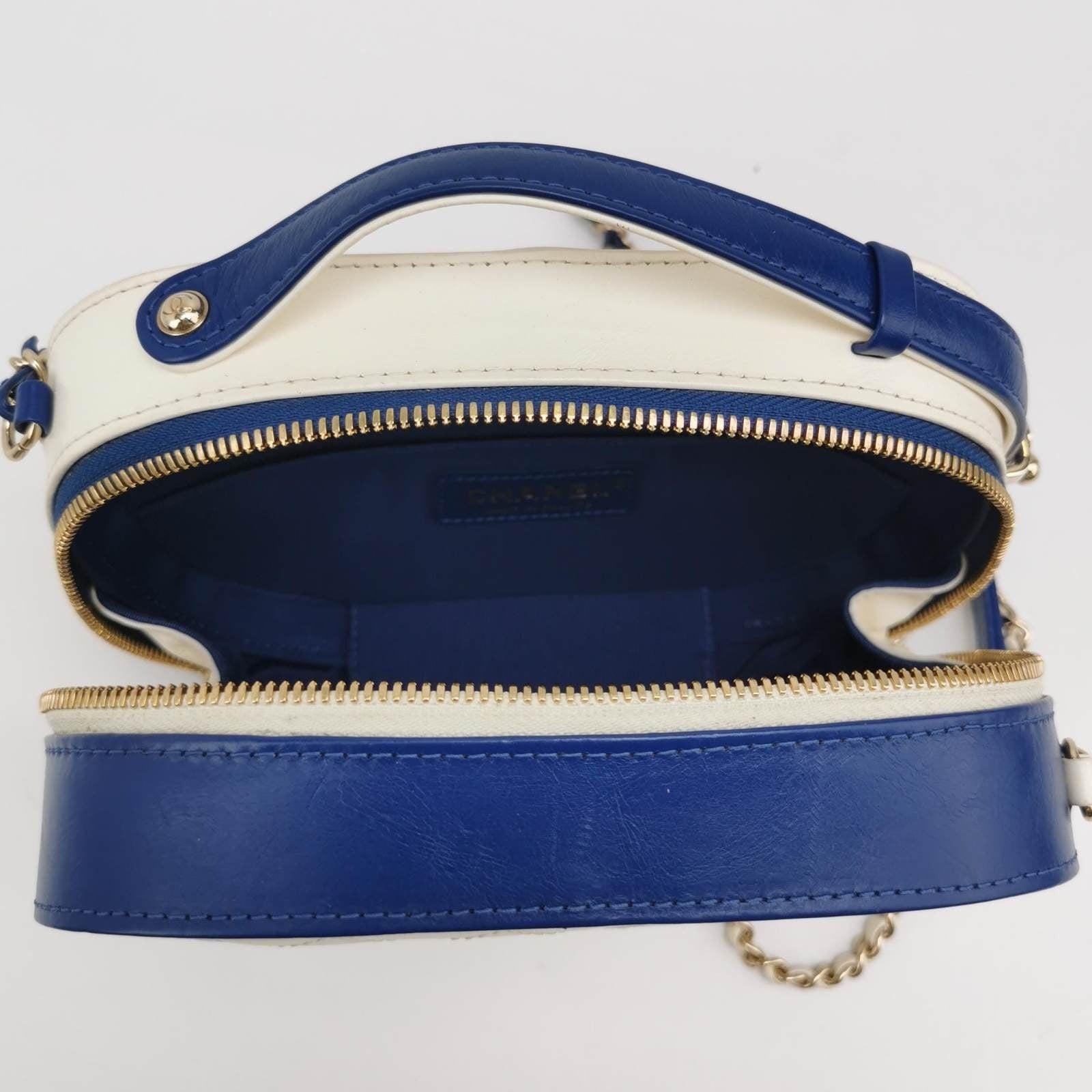 Chanel White and Blue Small Crumpled Calfskin Vanity Case Crossbody Bag 1