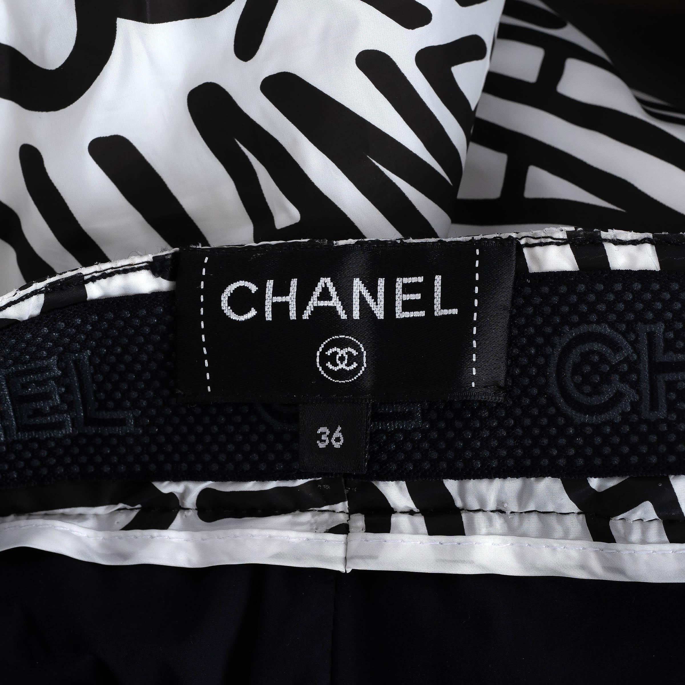 Women's CHANEL white & black 21N COCO NEIGE LOGO SKI Pants 36 XS For Sale
