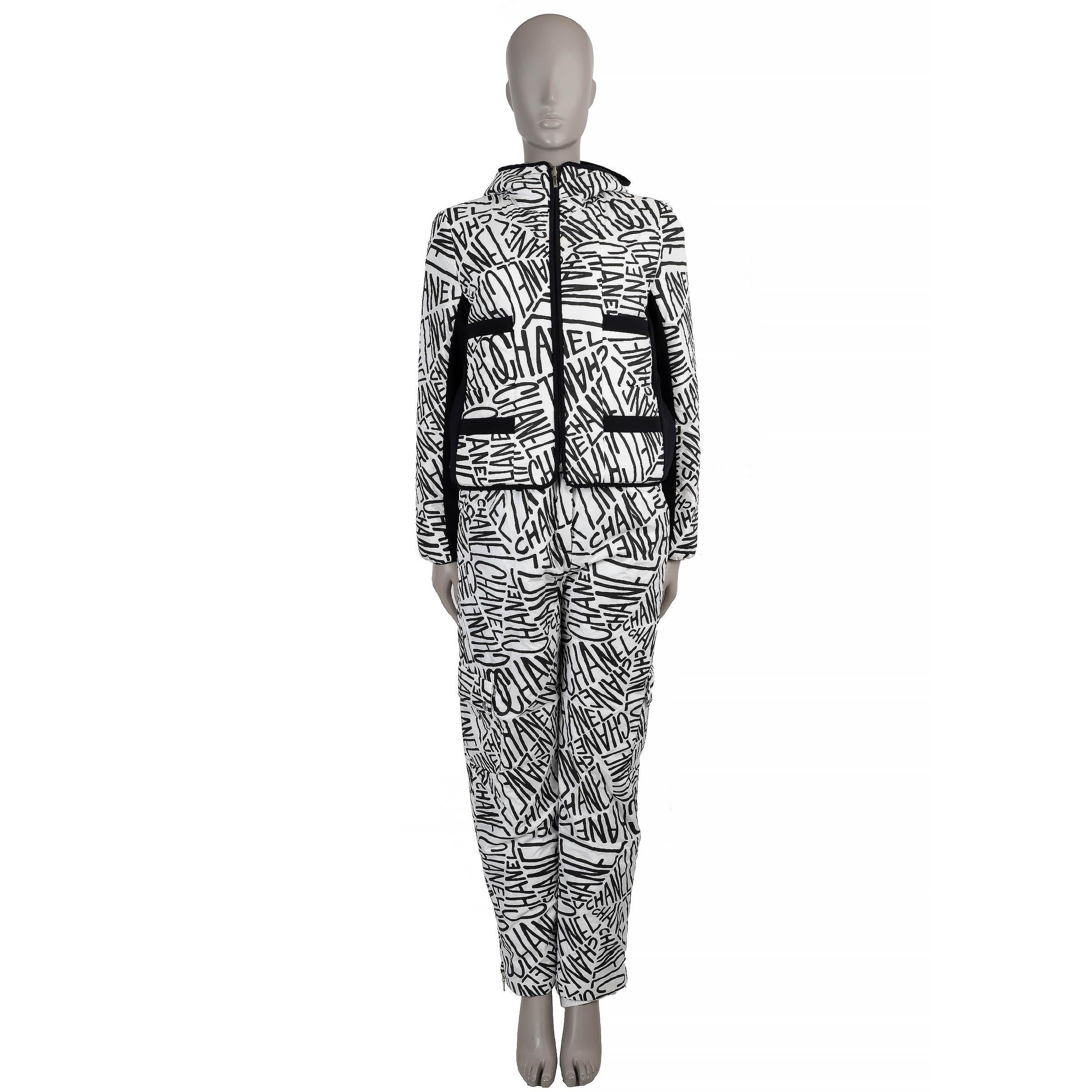 CHANEL white & black 21N COCO NEIGE LOGO SKI Pants 36 XS For Sale 2