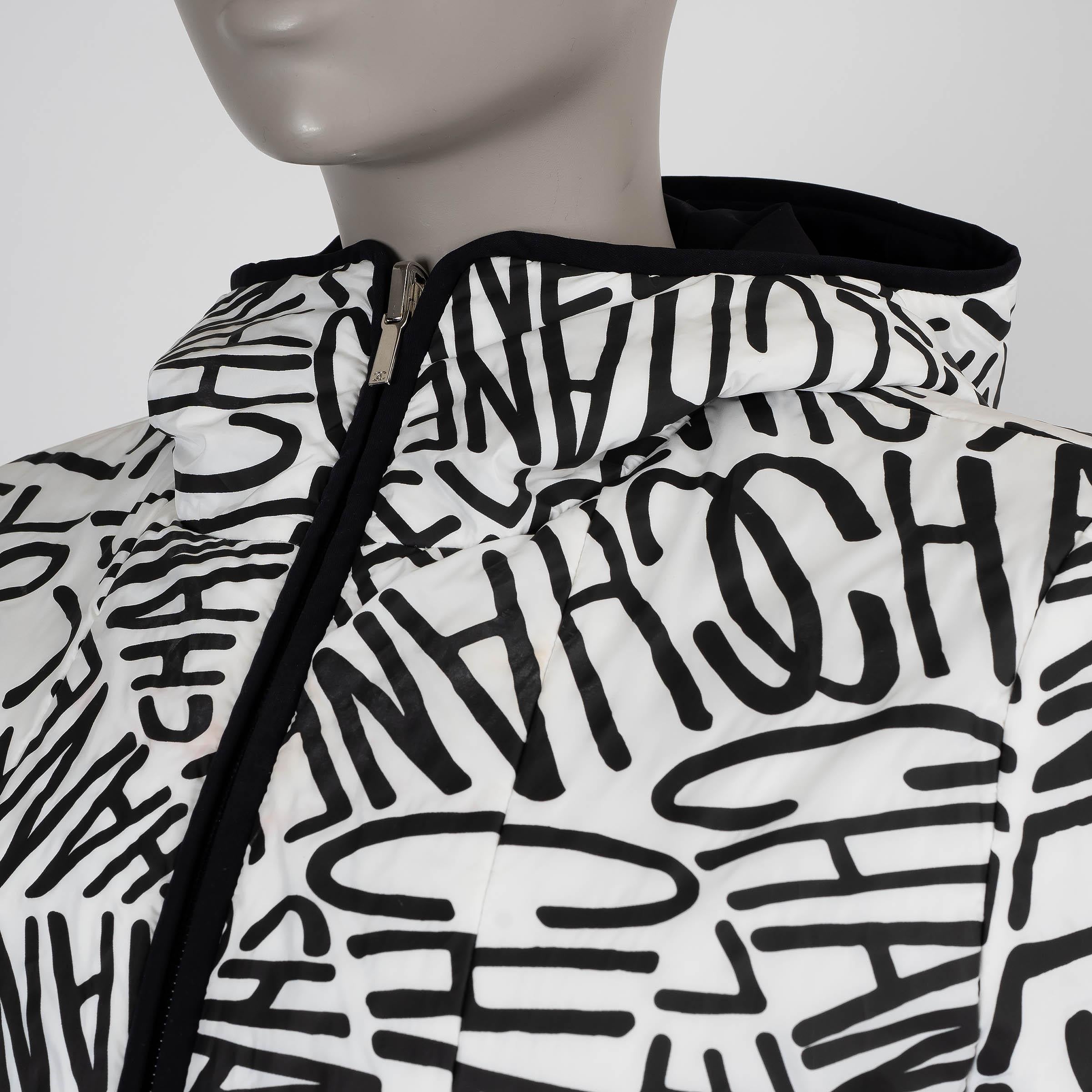 Women's CHANEL white & black 21N COCO NEIGE LOGO SKI Puffer Jacket XS For Sale