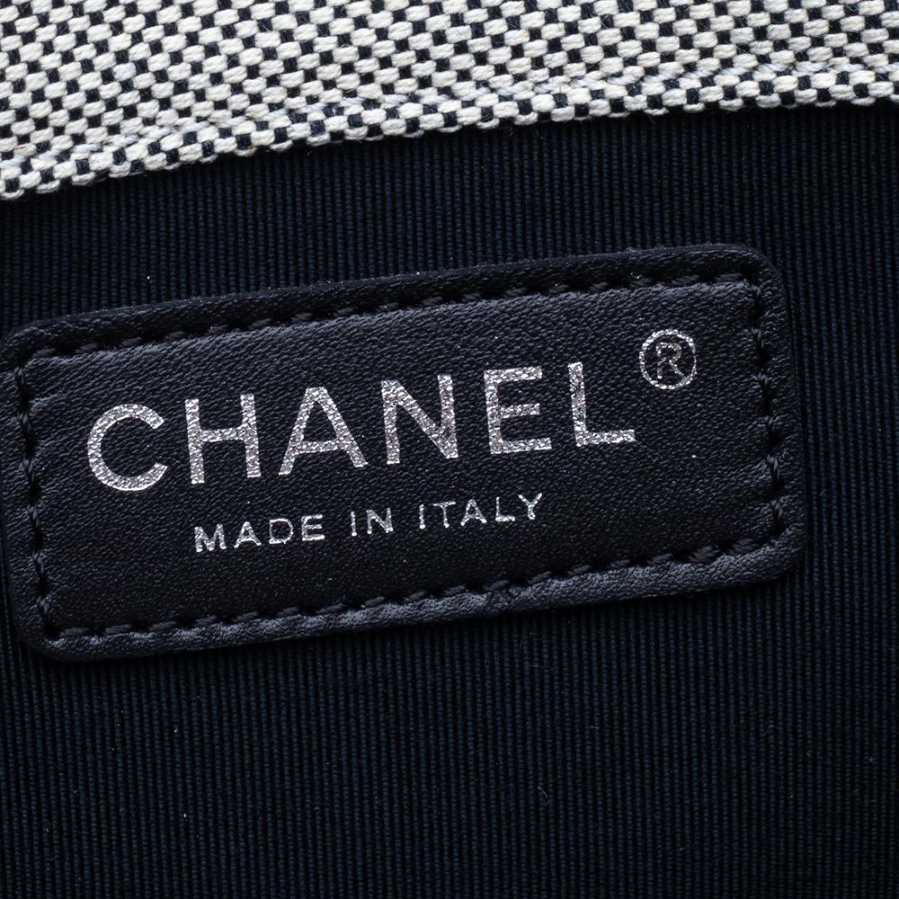 Chanel White/Black Canvas and Patent Leather Camellia No.5 Tote 4