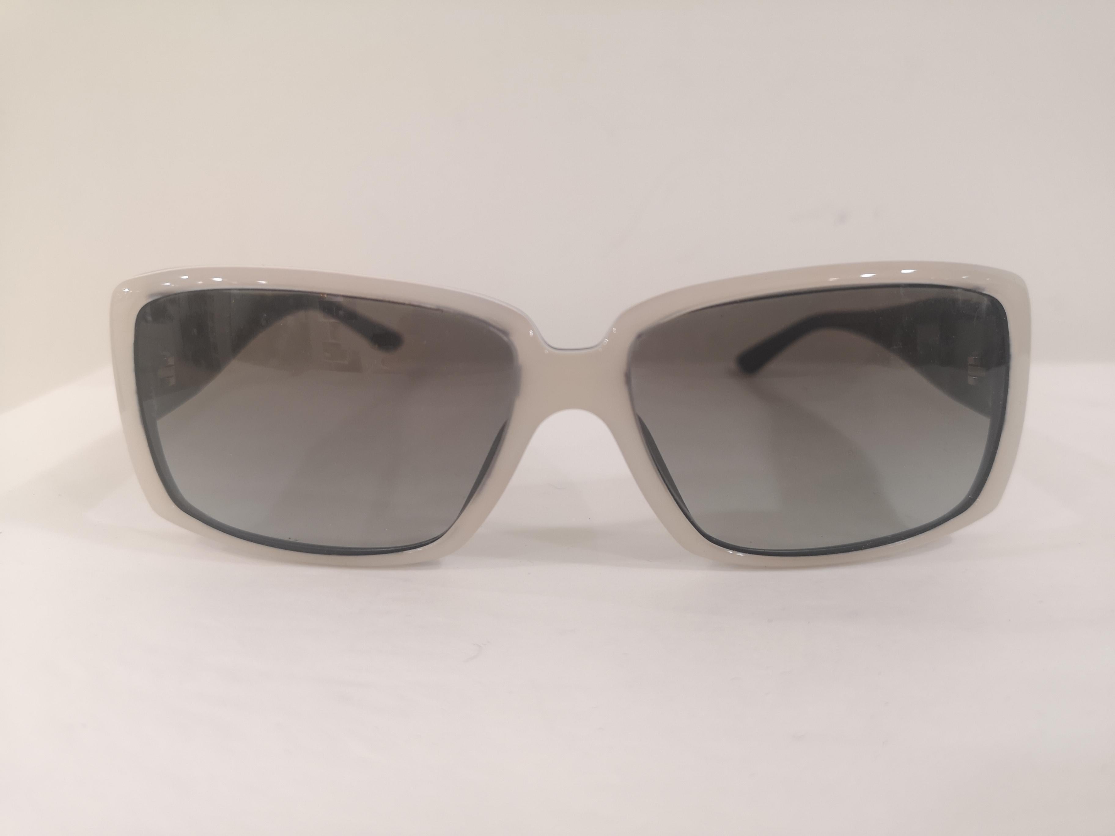 Chanel white black CC Sunglasses 5