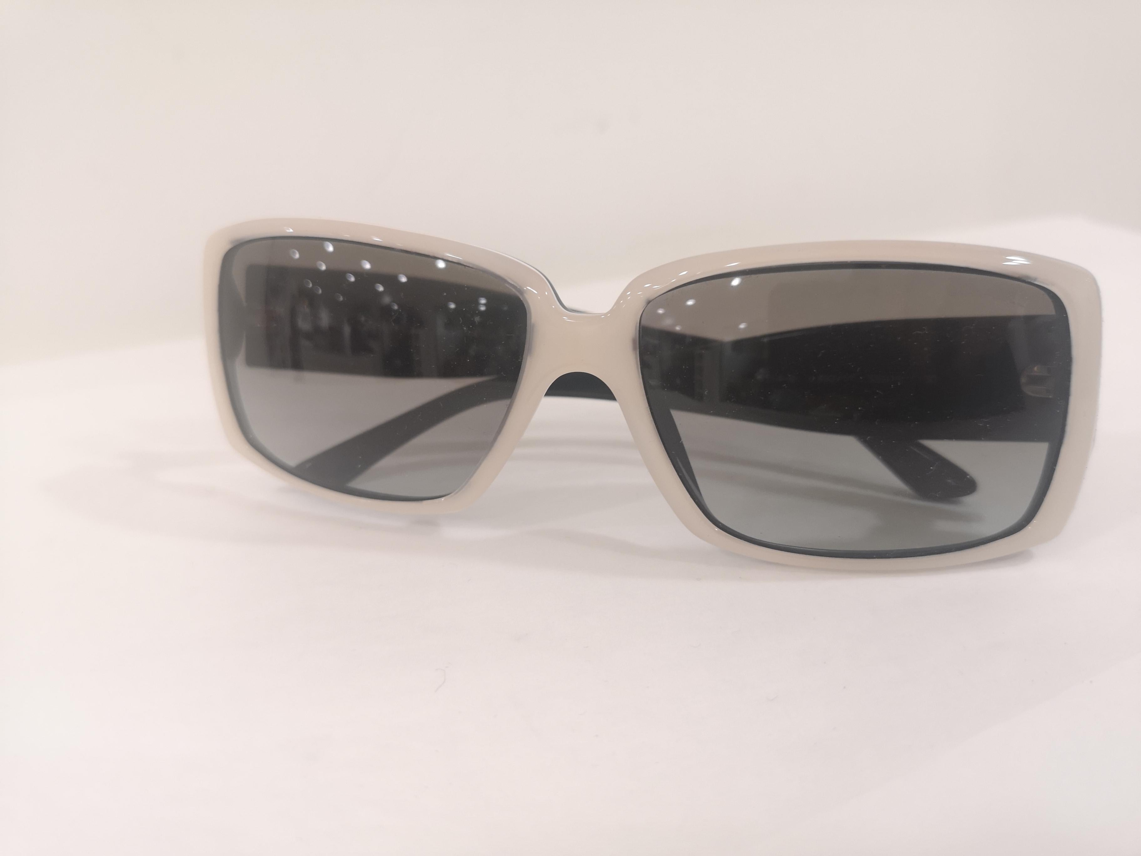 Women's Chanel white black CC Sunglasses