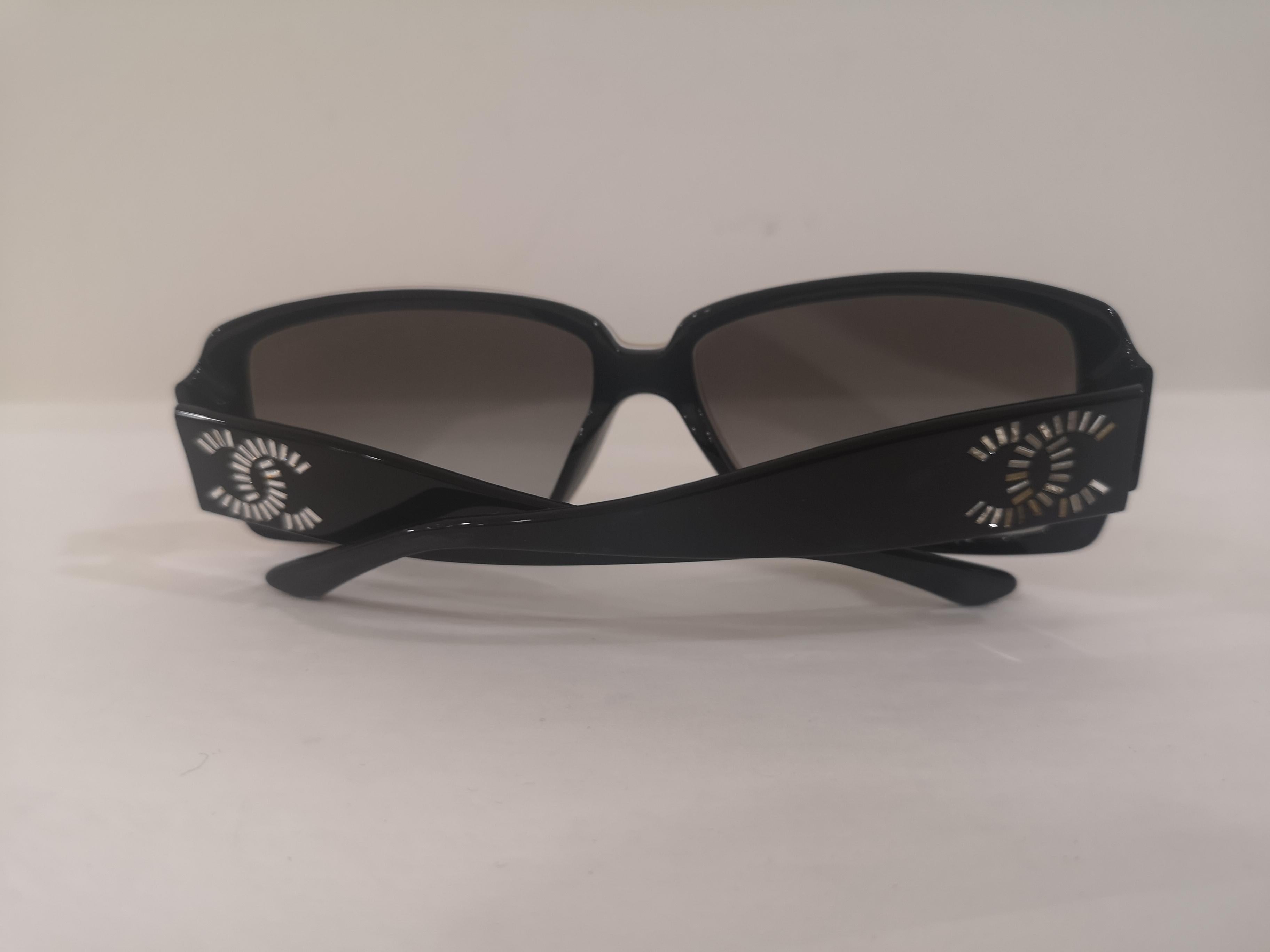 Chanel white black CC Sunglasses 2