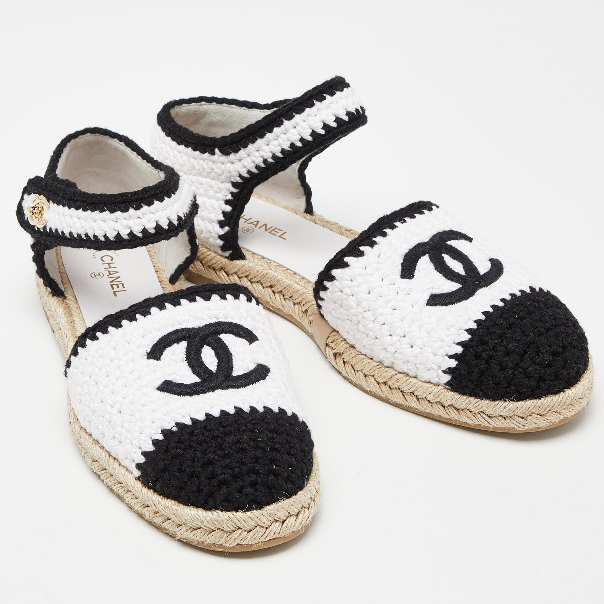 Chanel White/Black Crochet Cotton Blend Ankle Strap Espadrilles Size 40 1