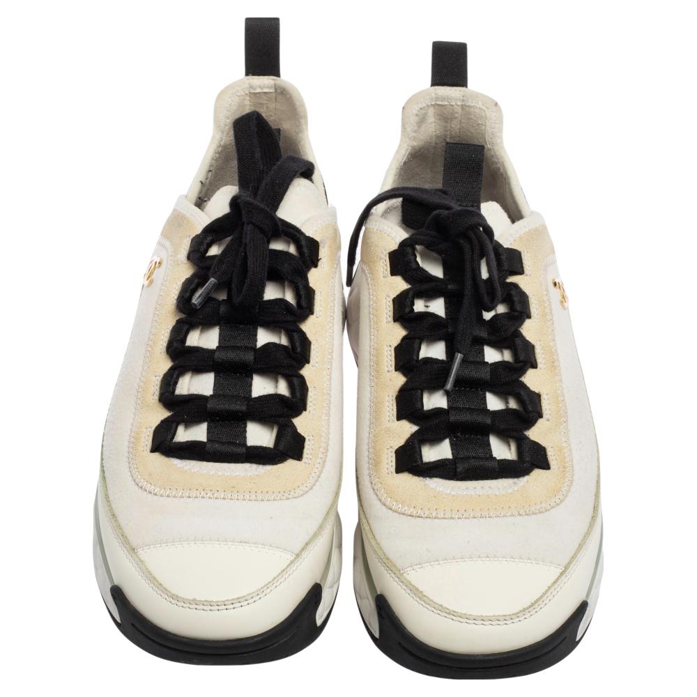 Women's Chanel White/Black Fabric And Suede CC Low Top Sneakers Size Size 38.5