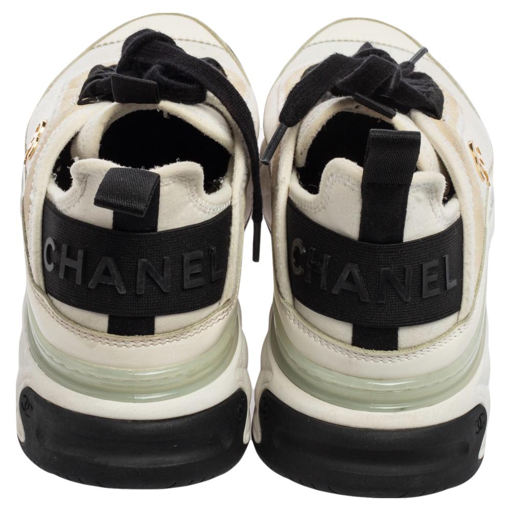 Chanel White/Black Fabric And Suede CC Low Top Sneakers Size Size 38.5 1