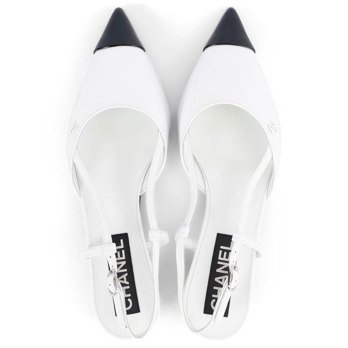 CHANEL white & black leather 2022 22K Slingbacks Flats Shoes 38.5 2
