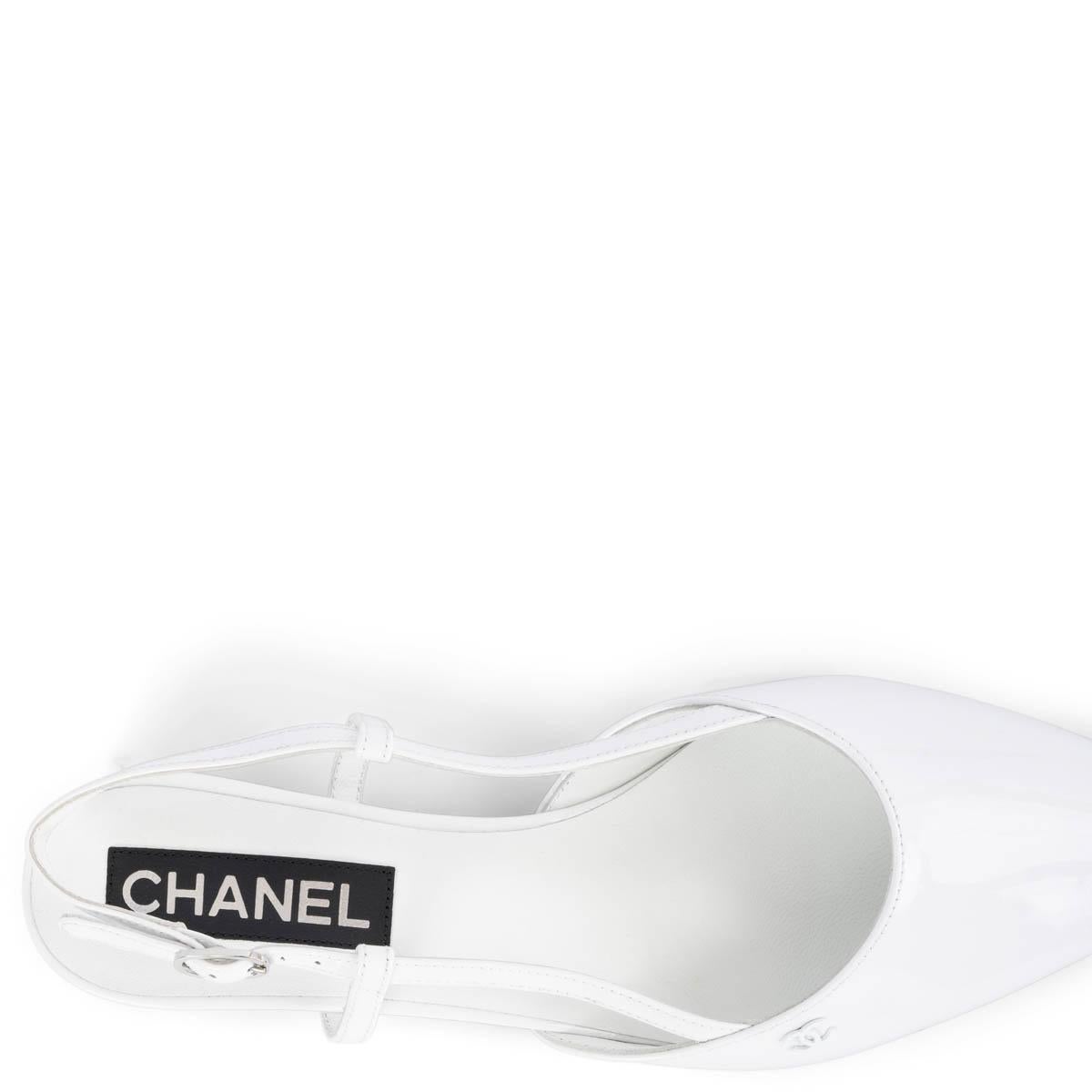 CHANEL white & black leather 2022 22K Slingbacks Flats Shoes 38.5 4