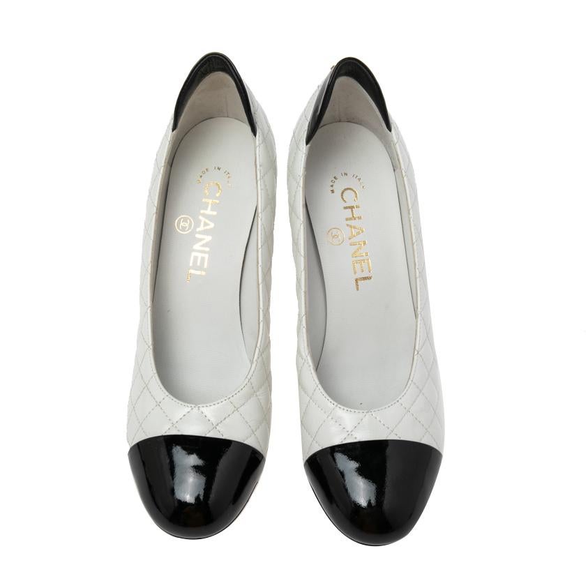 black chanel pumps