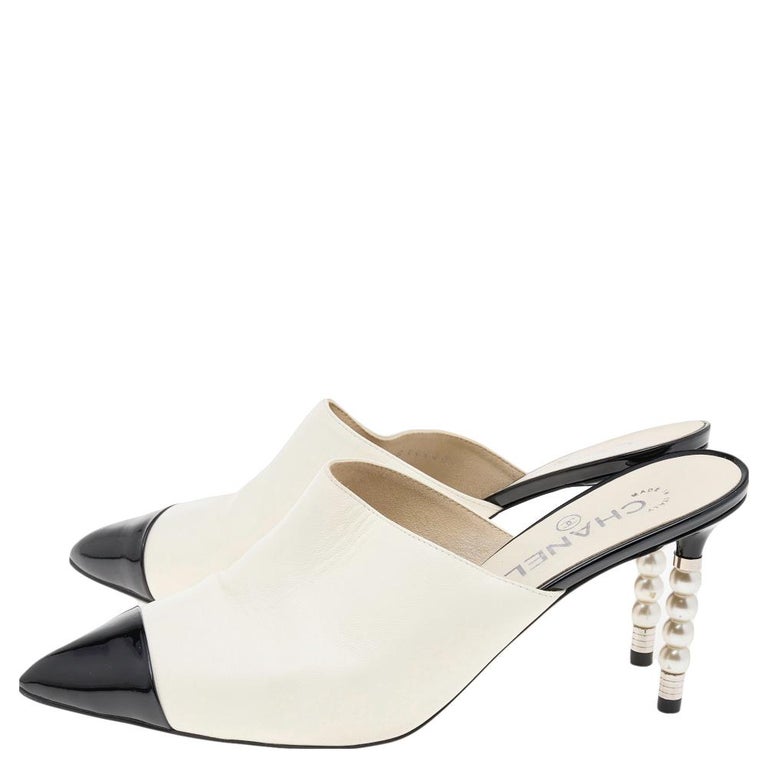 Chanel Leather Colorblock Pattern Mules - White Pumps, Shoes - CHA933166
