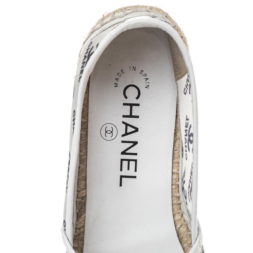 Beige Chanel White/Black Logo Print Mesh And Fabric CC Espadrille Flats Size 36