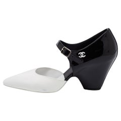 Chanel White/Black Patent Leather CC Mary Jane Wedge Heel Pumps Size 38 at  1stDibs