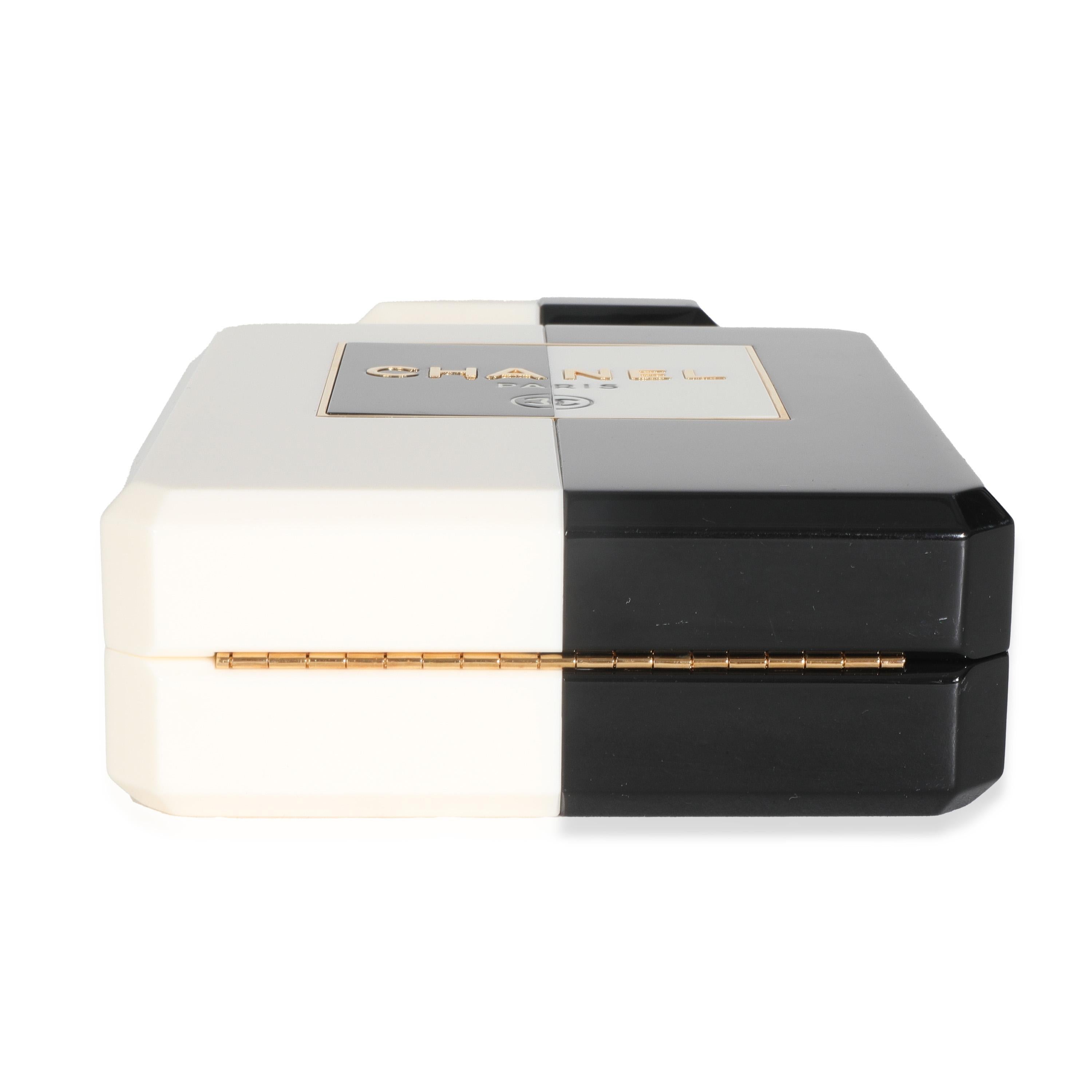 Pochette pour flacon de parfum en plexiglas blanc et noir de Chanel en vente 2