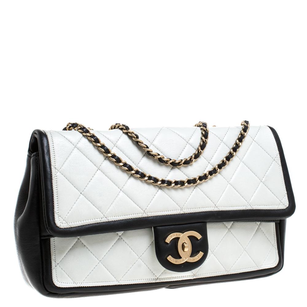 Chanel White/Black Quilted Leather Medium Graphic Flap Bag 3